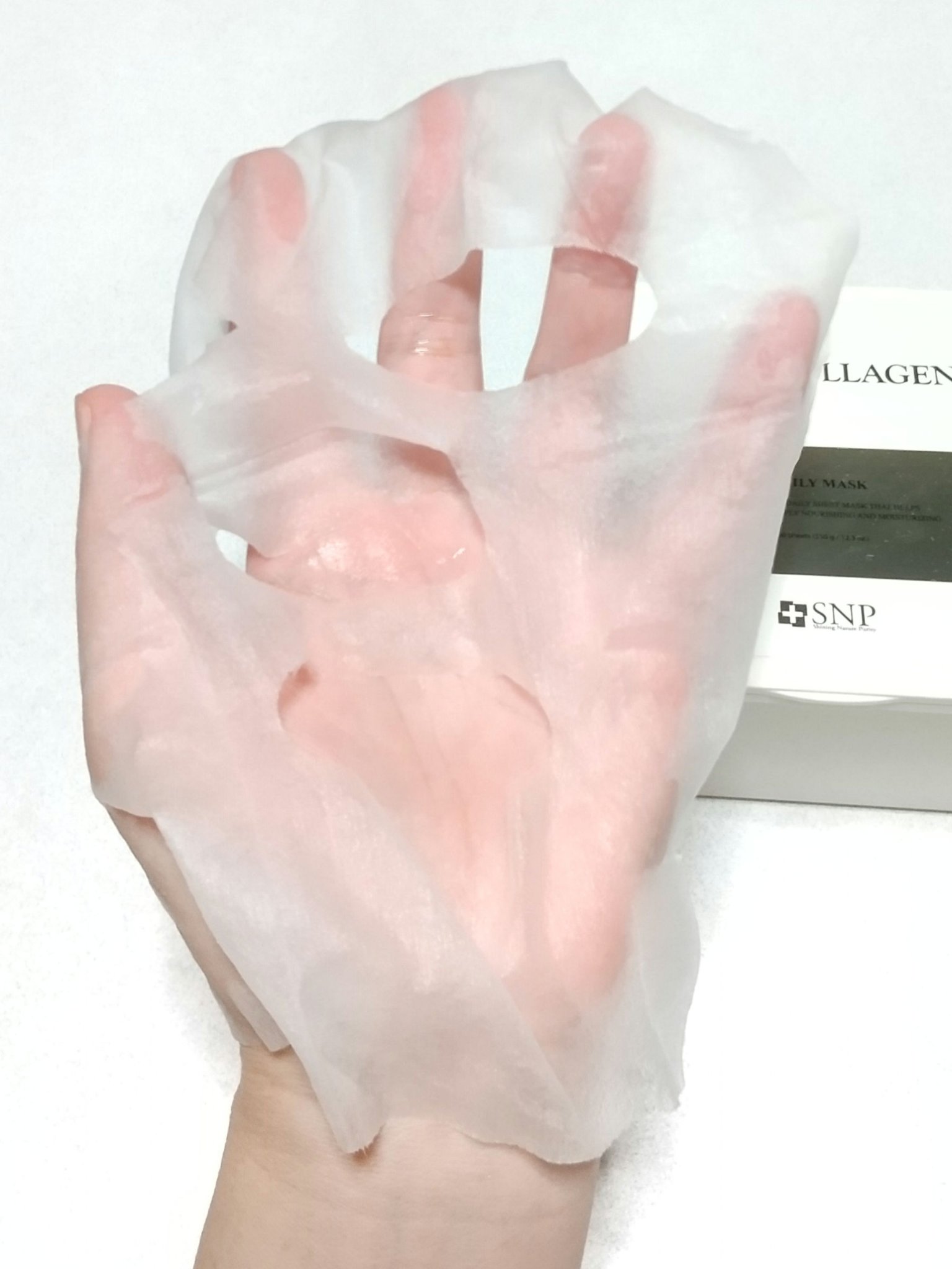 SNP ゴールドコラーゲンデイリーマスクのクチコミ「⭐️⭐️⭐️⭐️☆
さっぱり系コラーゲン❤️

SNP
ゴールドコラーゲンデイリーマスク

リ.....」（2枚目）