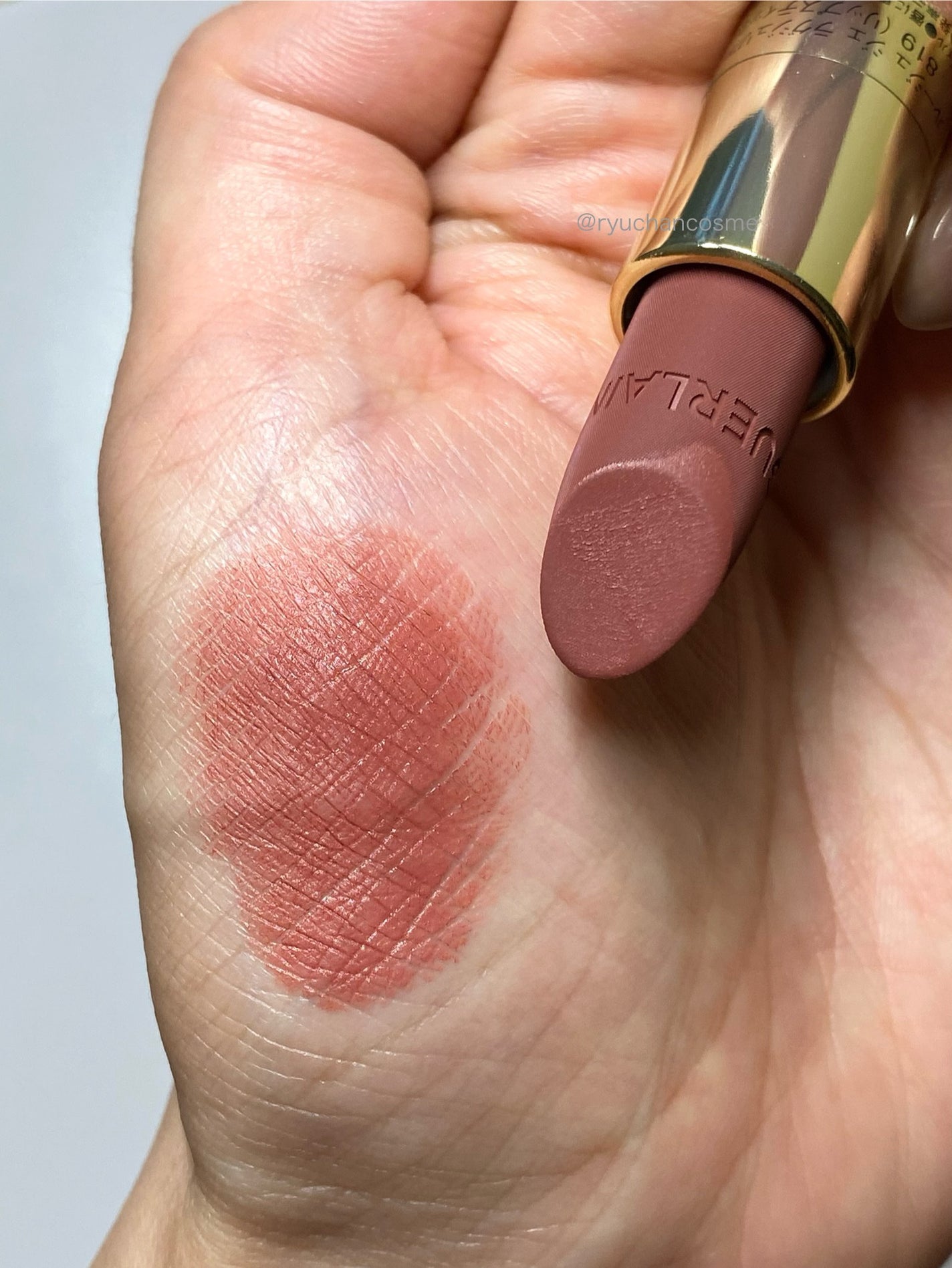 ルージュ ジェ ラグジュリアス ヴェルヴェット/GUERLAIN/口紅を使ったクチコミ(2枚目)