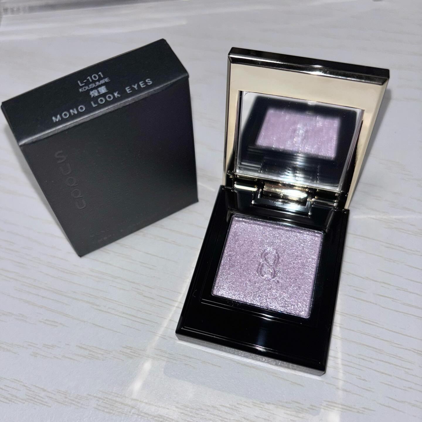 モノ ルック アイズ L-101 煌菫 -KOUSUMIRE（限定色）/SUQQU/単色アイシャドウを使ったクチコミ（2枚目）
