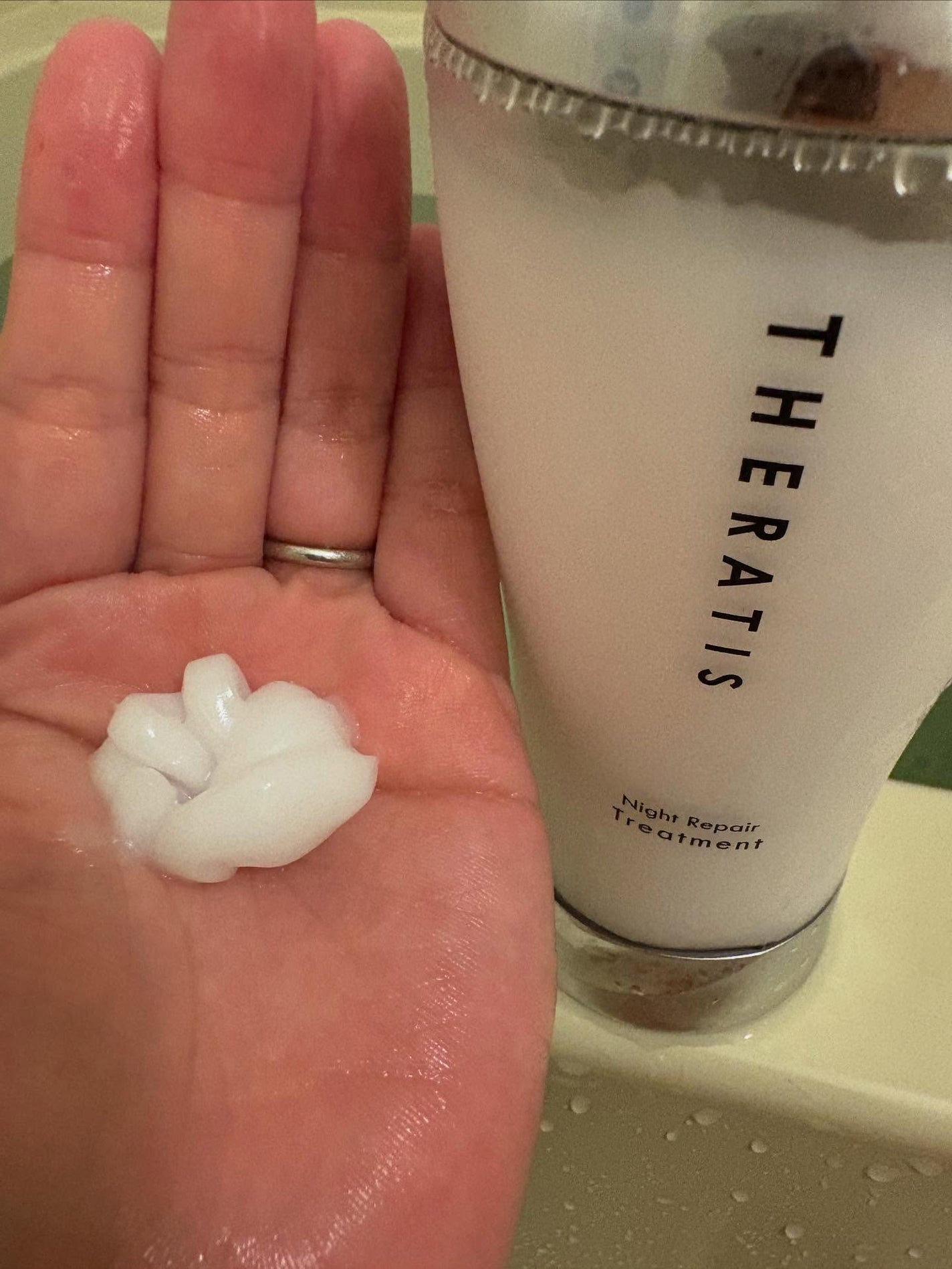 ナイトリペア シャンプー/ヘアトリートメント/THERATIS/シャンプー・コンディショナーを使ったクチコミ(3枚目)