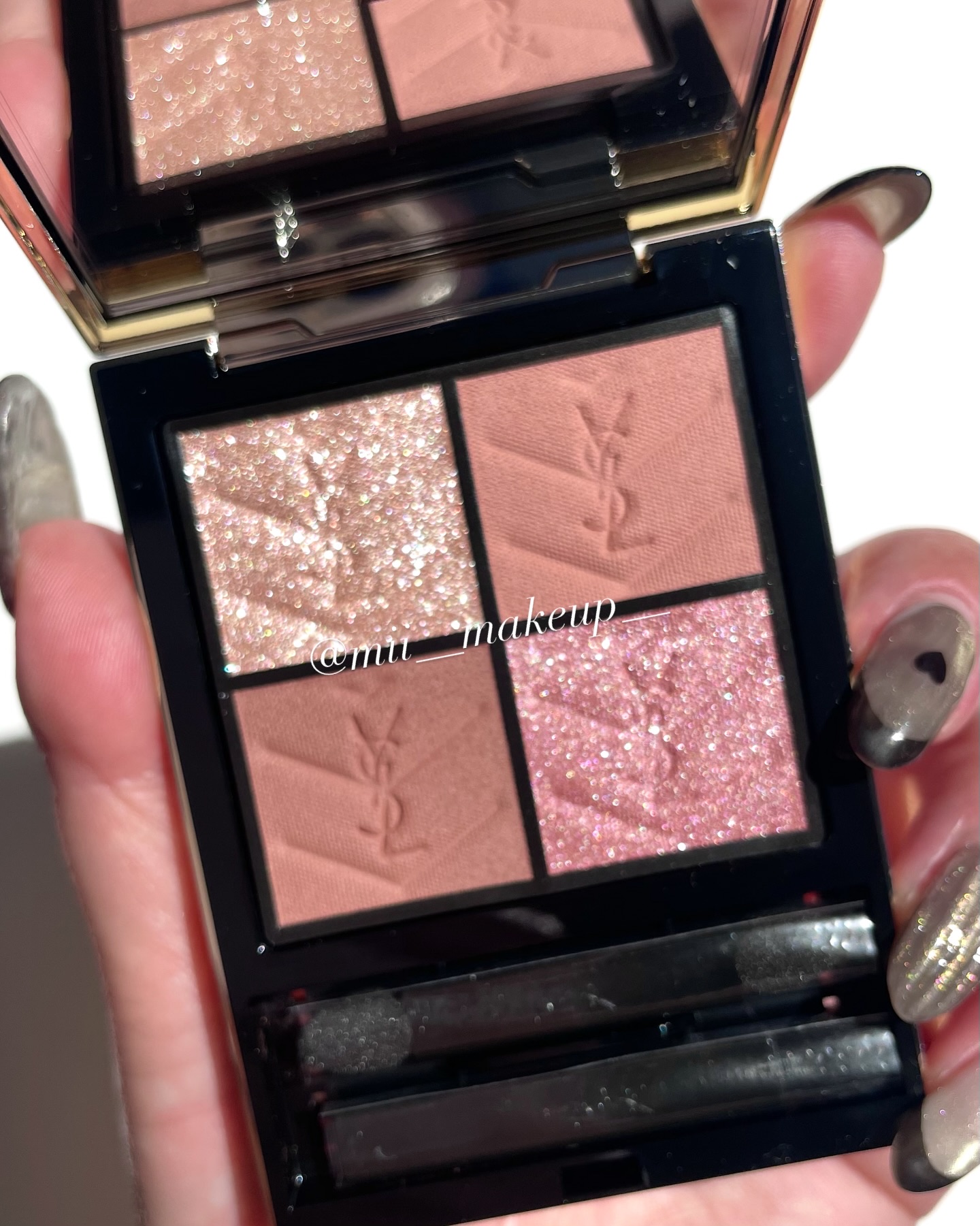 新色レビュー】クチュール ミニ クラッチ｜YVES SAINT LAURENT BEAUTE