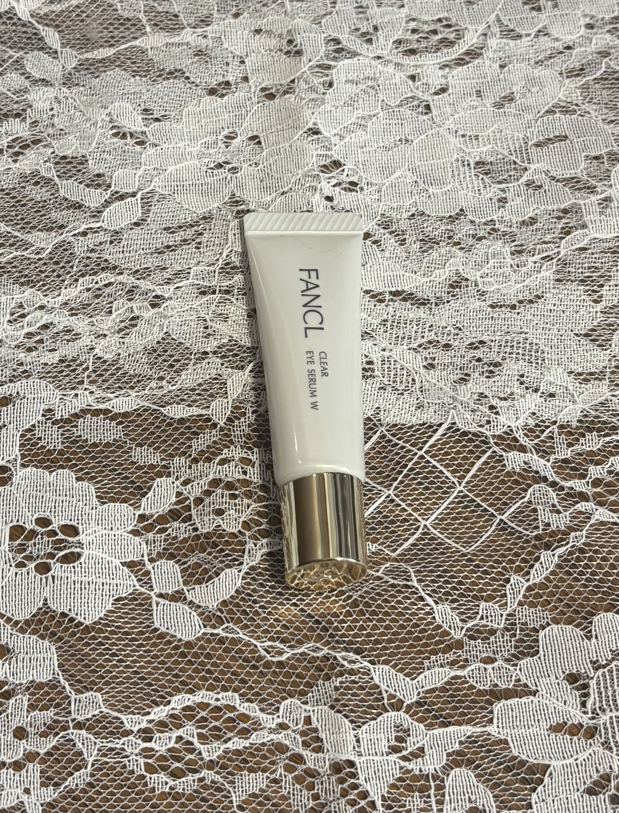 ファンケル クリア アイセラムＷのクチコミ「ファンケル

クリア アイセラムＷ

¥1,980



目元の血行を促してくれる

ベタつき.....」（1枚目）