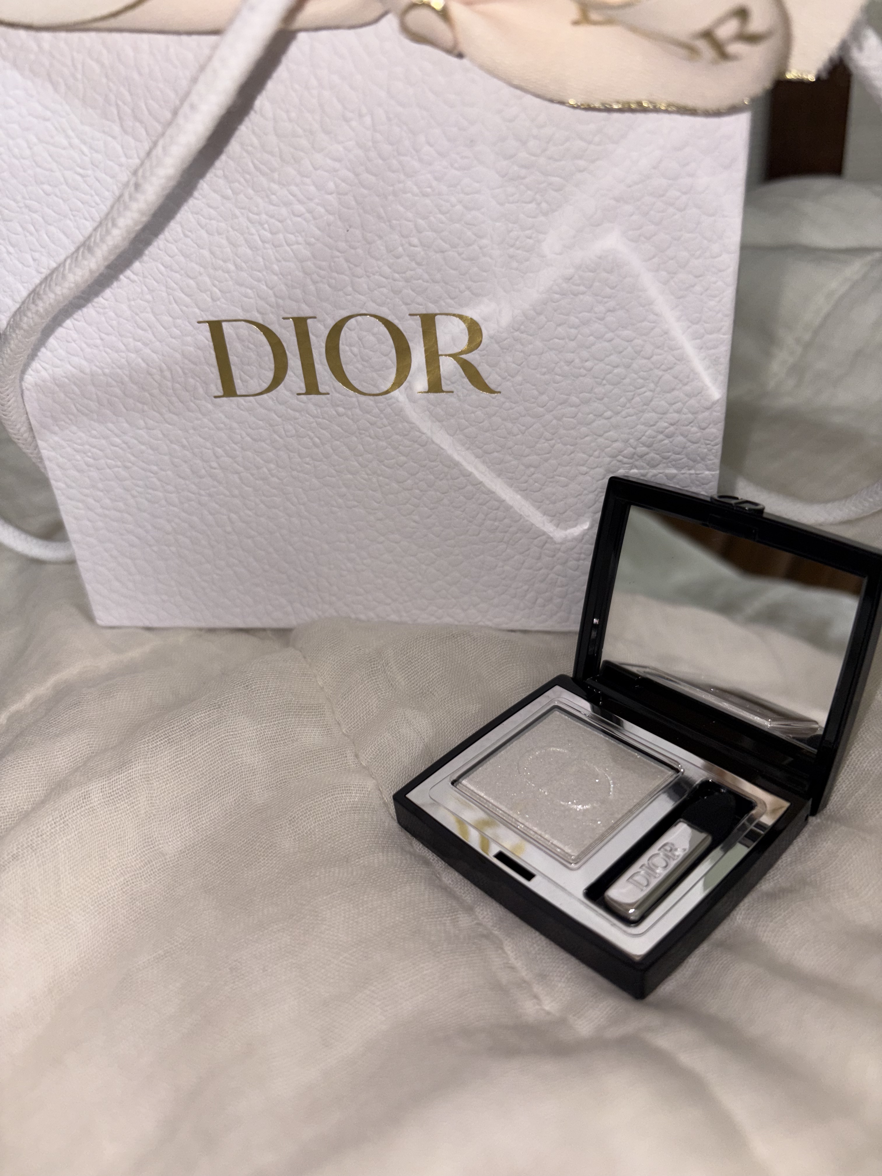 ディオールショウ モノ クルール 006 パール スター/Dior/アイシャドウを使ったクチコミ（1枚目）