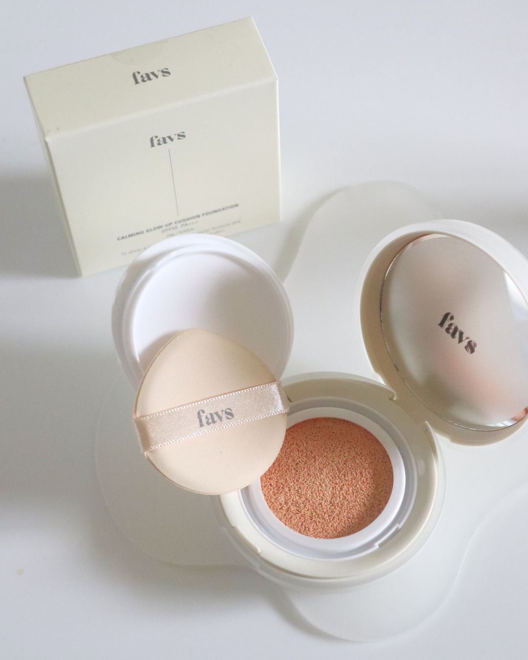 カーミンググロウアップクッションファンデーション バニラ/favs/リキッドファンデーションを使ったクチコミ（3枚目）