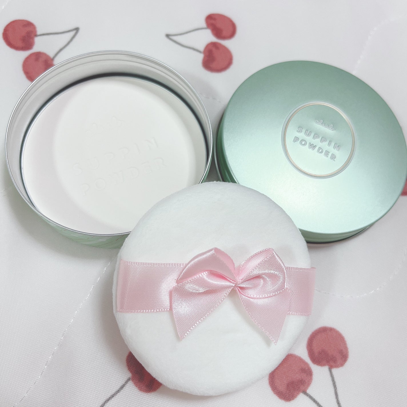 すっぴんパウダーC ホワイトフローラルブーケの香り/クラブ/プレストパウダーを使ったクチコミ(3枚目)