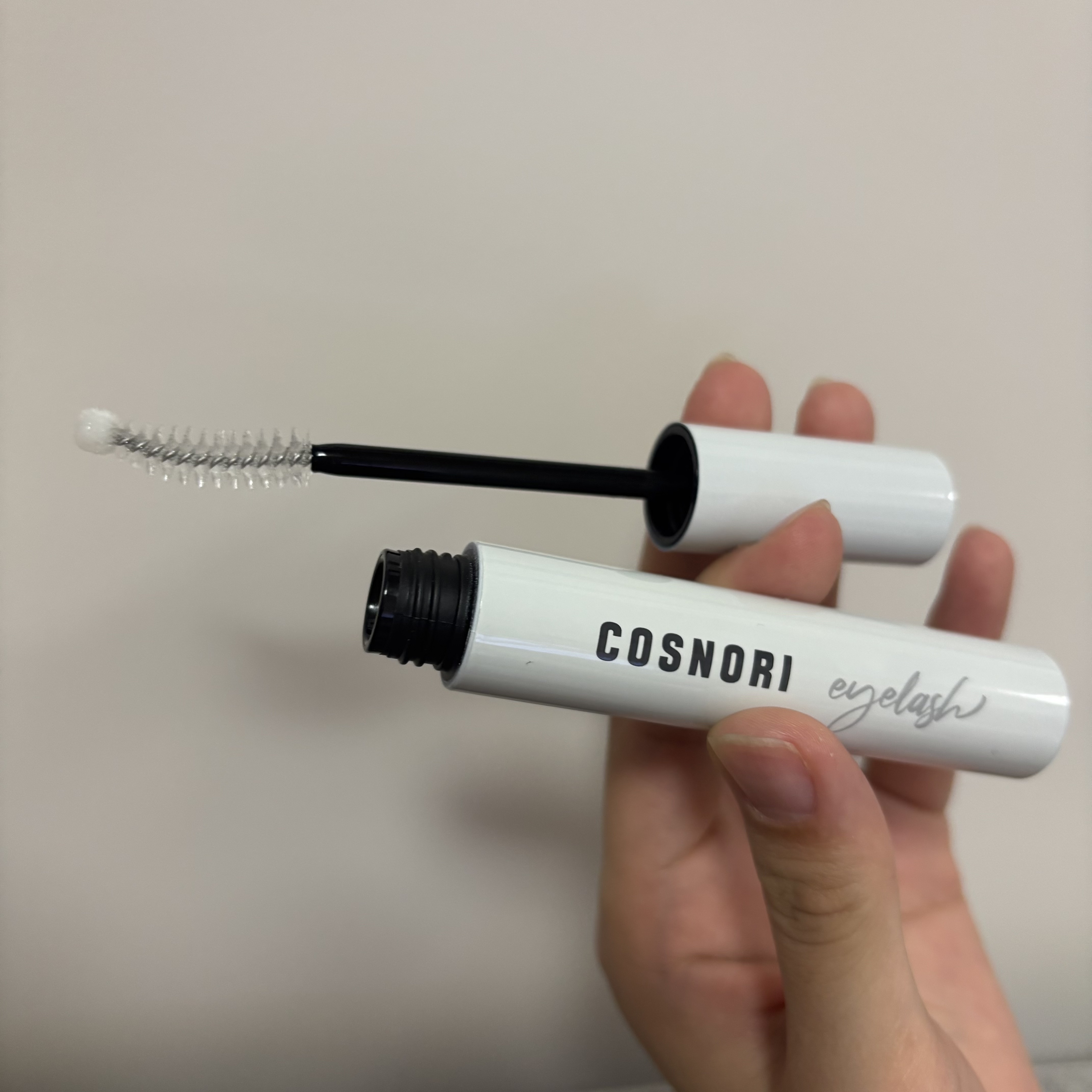 ロングアクティブアイラッシュセラム/COSNORI/まつげ美容液を使ったクチコミ（2枚目）