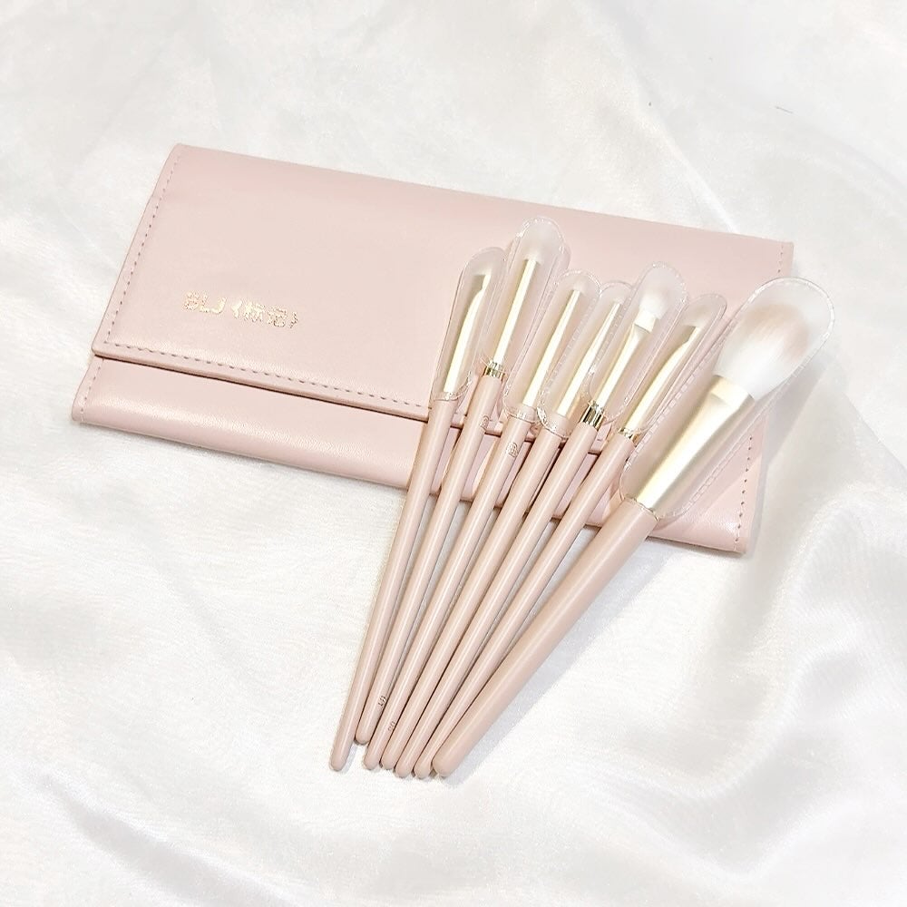 りぃさんのコスメ日記💄 on LIPS 「アイシャドウブラシセットブロッサムスイートサクラ♡毎日のメイク..」(1枚目)