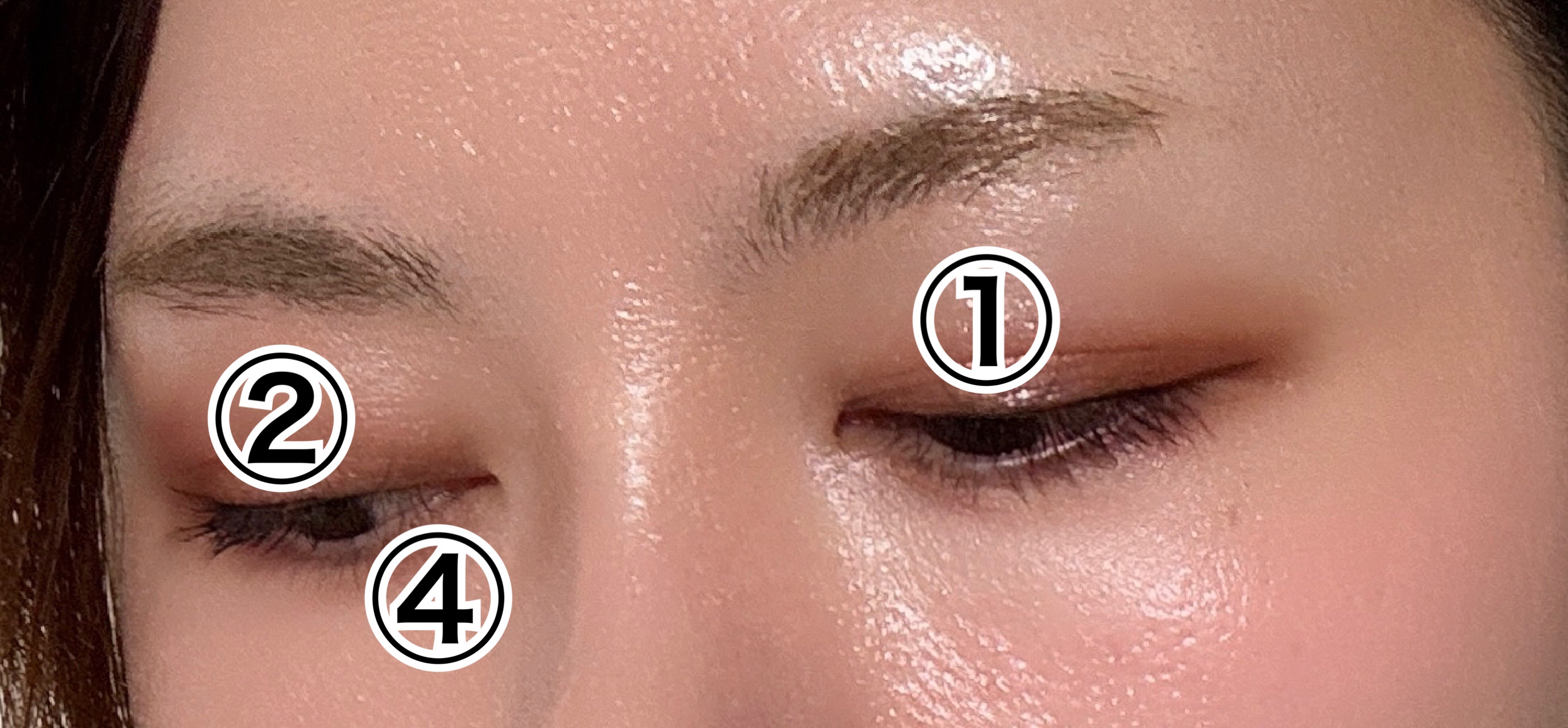 レブロン ダズル アイシャドウ クアッド/REVLON/アイシャドウパレットを使ったクチコミ（3枚目）