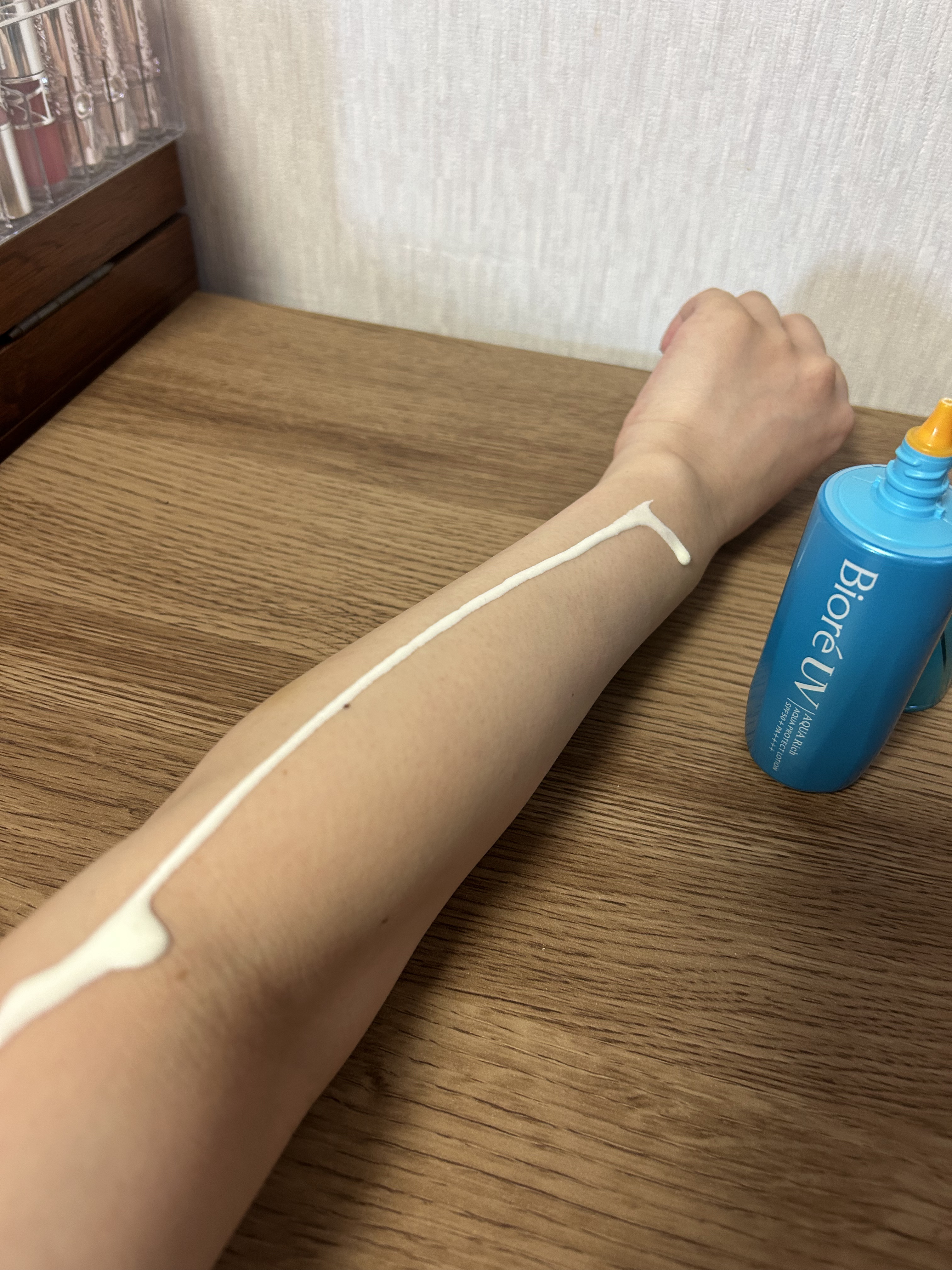 ビオレUV アクアリッチ ウォータリーエッセンス/ビオレ/日焼け止めローションを使ったクチコミ（3枚目）