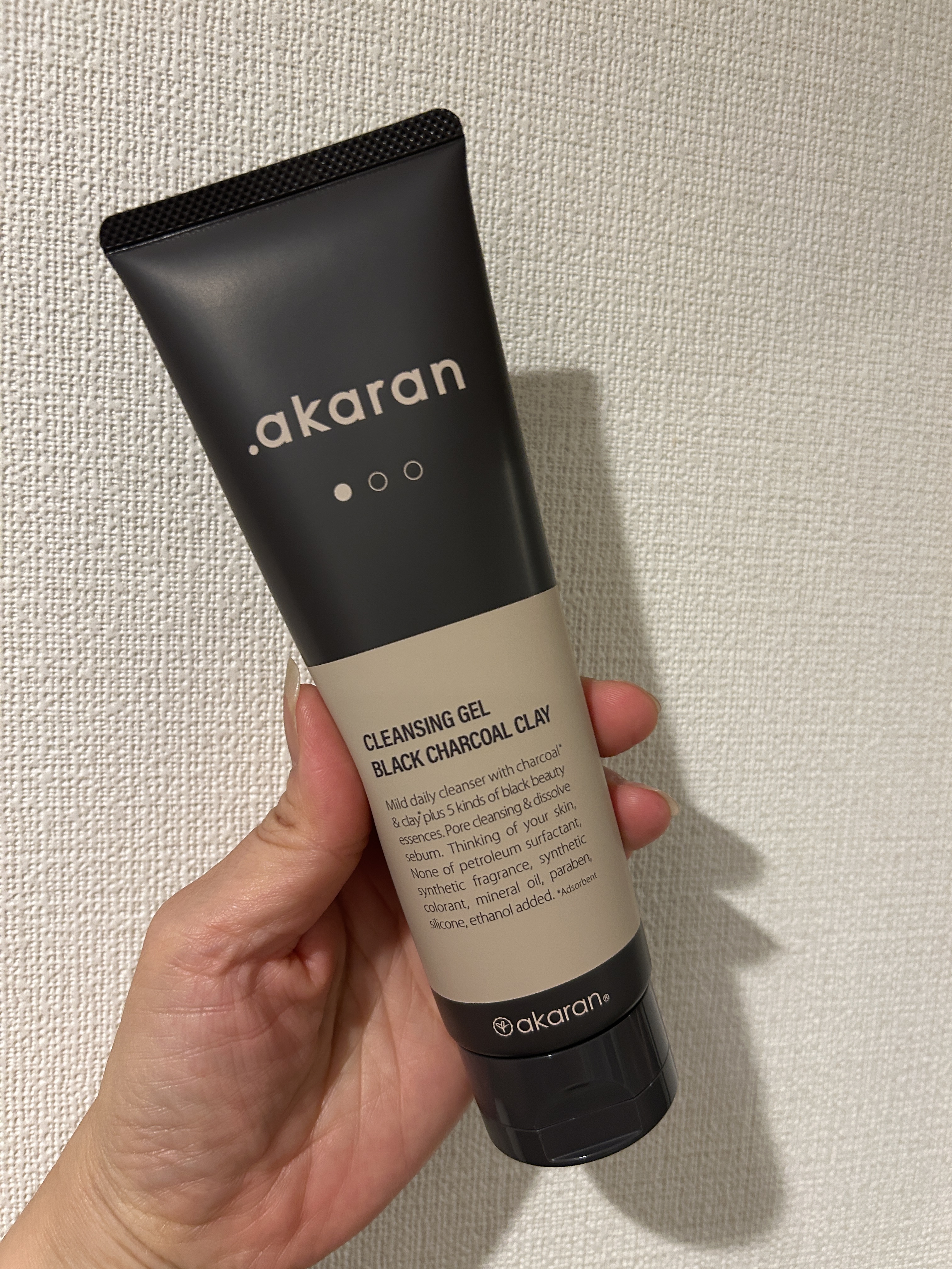 ブラックジェルクレンジング/.akaran/クレンジングジェルを使ったクチコミ（2枚目）