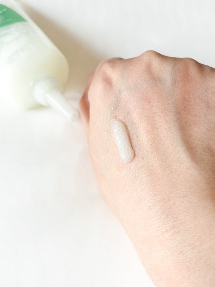 ローズマリー スカルプ スクラブ/AROMATICA/ヘッドスクラブを使ったクチコミ(4枚目)