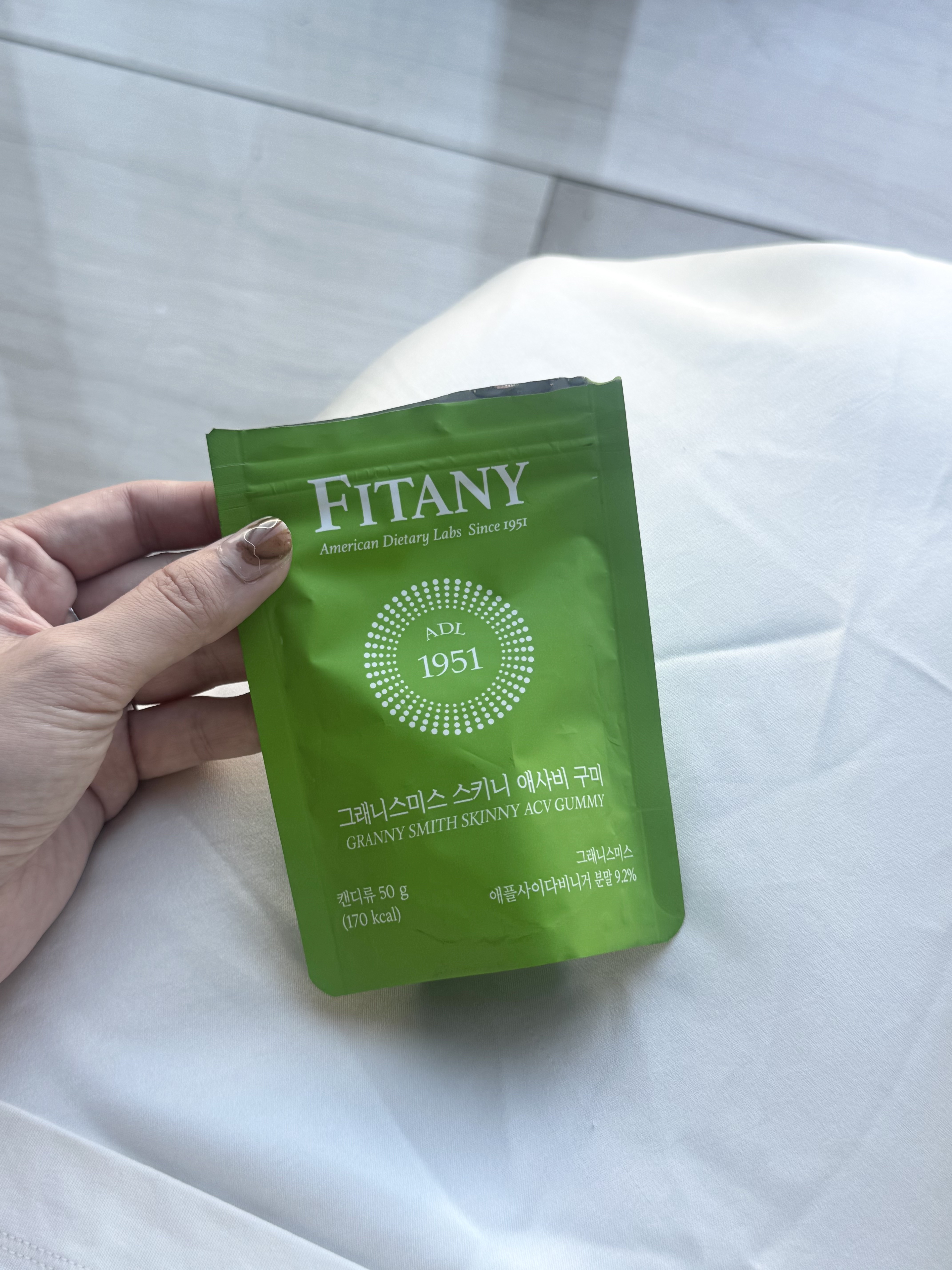 🍎🍏

先日ご招待いただいた K-INNER BEAUTY POP UP 

美白効果で話題の“白玉キャンディー”で
有名な FITANY から

新登場の 「アップルサイダービネガーグミ」 
なんと糖類＆脂肪ゼロ なのに、びっくりする