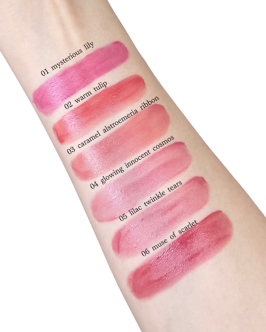 リップラッカー　ブルーミングガーランド/JILL STUART/口紅を使ったクチコミ（3枚目）