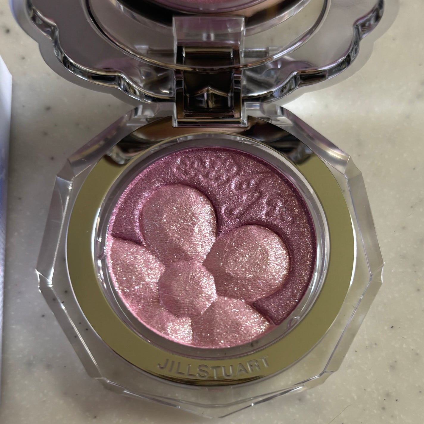 ジルスチュアート クリスタルブルーム ペタルクチュールアイズ デュオ/JILL STUART/アイシャドウパレットを使ったクチコミ(2枚目)