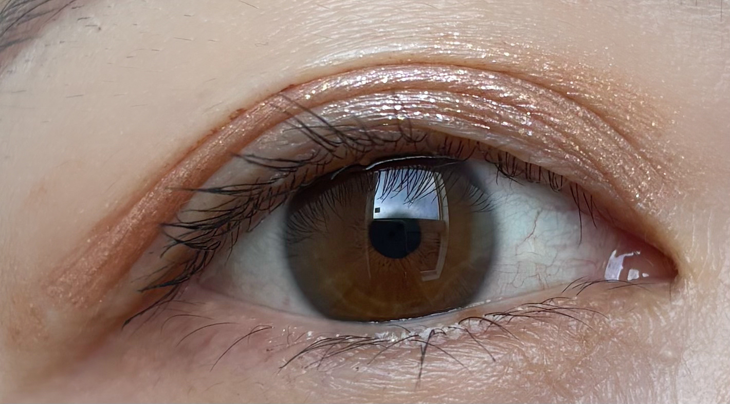 ダズルシャドウ リキッド/M・A・C/リキッドアイシャドウを使ったクチコミ（2枚目）