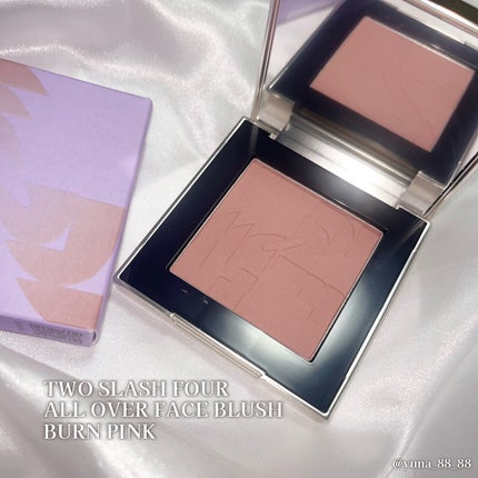 ストロビングフェイスキューブ/TWO SLASH FOUR/ハイライトを使ったクチコミ(5枚目)