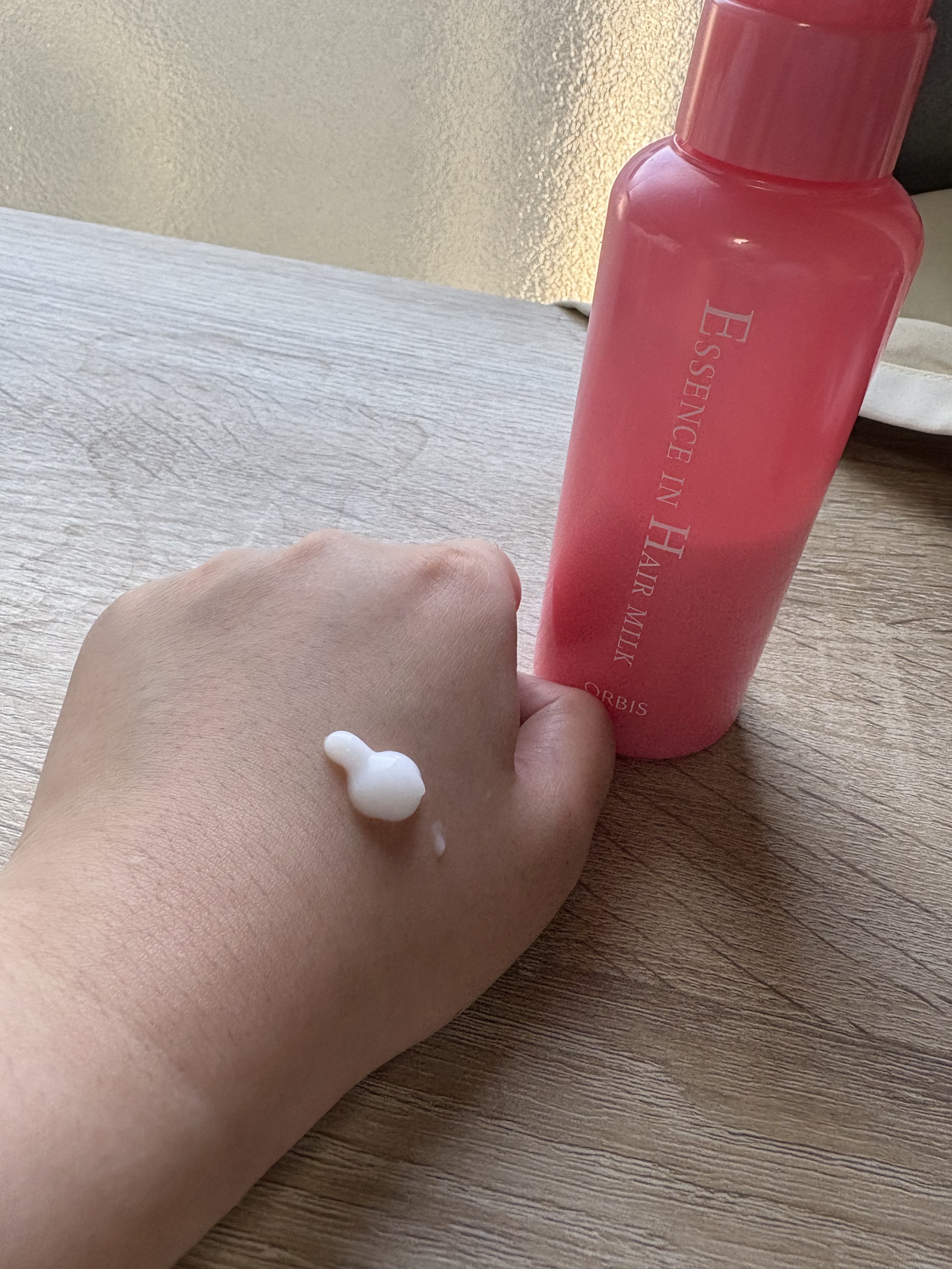 エッセンスインヘアミルク/オルビス/ヘアミルクを使ったクチコミ（2枚目）