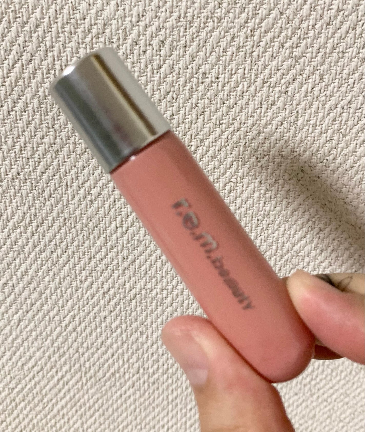 plumping lip gloss/r.e.m.beauty/リップグロスを使ったクチコミ(1枚目)