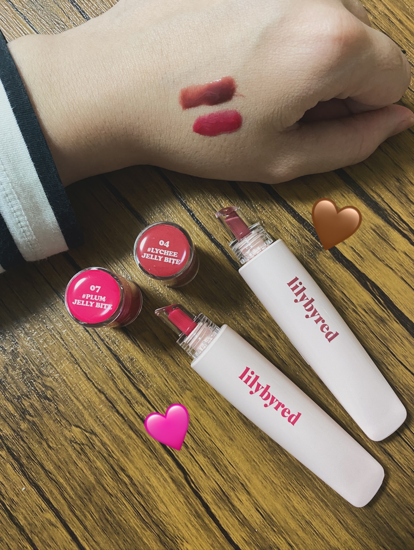 lilybyred💙
ねっとりテクスチャーなリップバーム！
リップの上から重ねると可愛い😮‍💨🌺

#lilybyred #qoo10購入品 #リリーバイレッド #リップバーム #ブルベコスメ #ブルベメイク