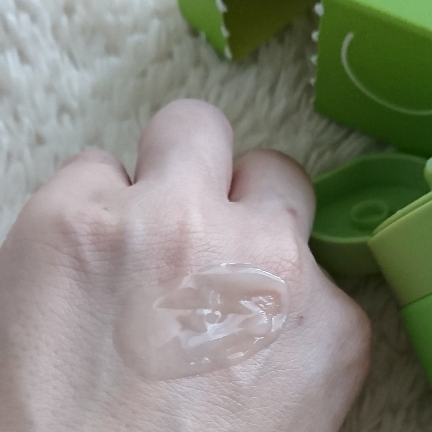 アリウル グリーンビタミンC ハイドレーティングクリーム/Ariul/フェイスクリームを使ったクチコミ(3枚目)