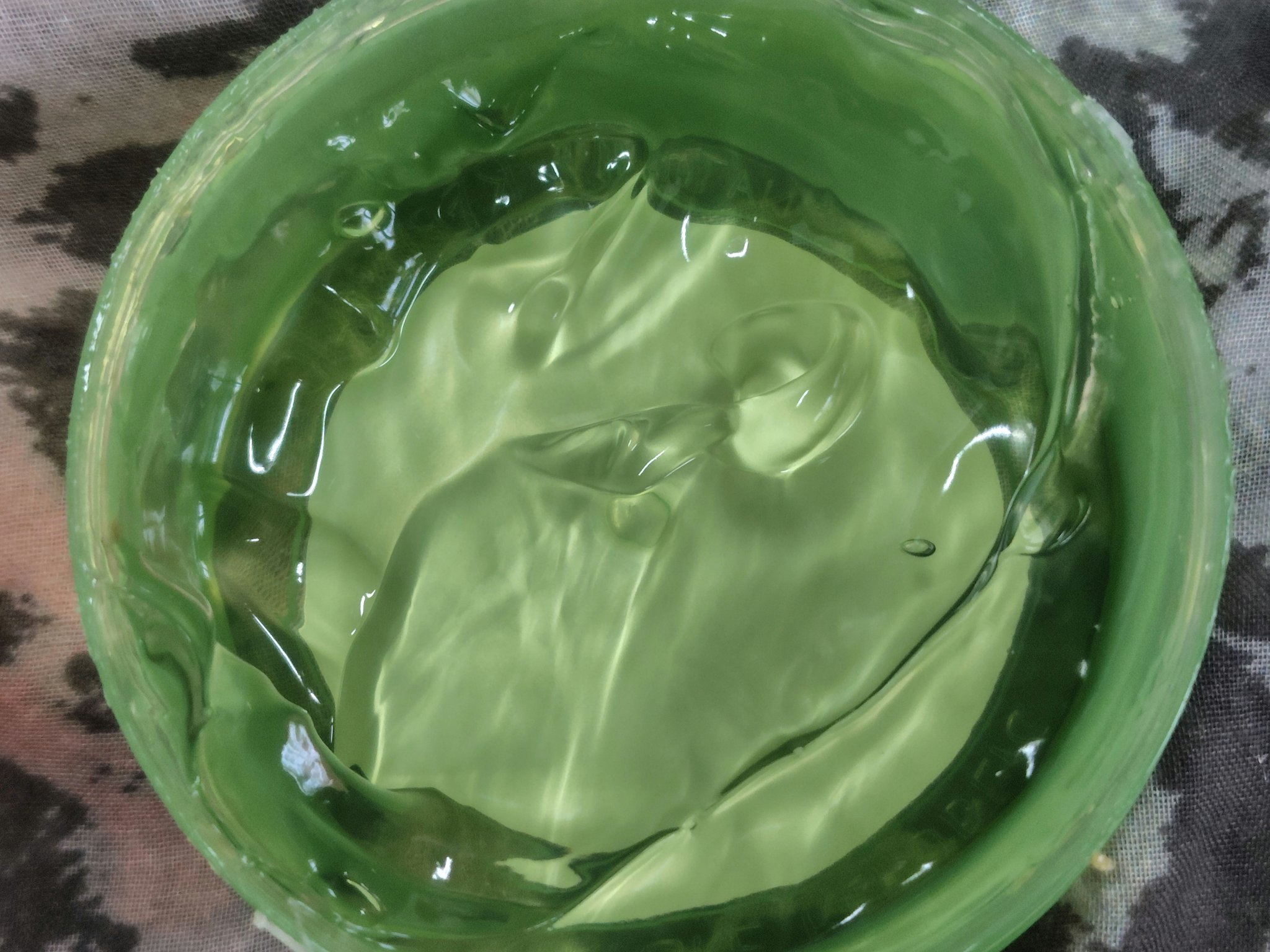 マイルド＆モイスチャーアロエジェル/ネイチャーリパブリック/ボディローションを使ったクチコミ（2枚目）