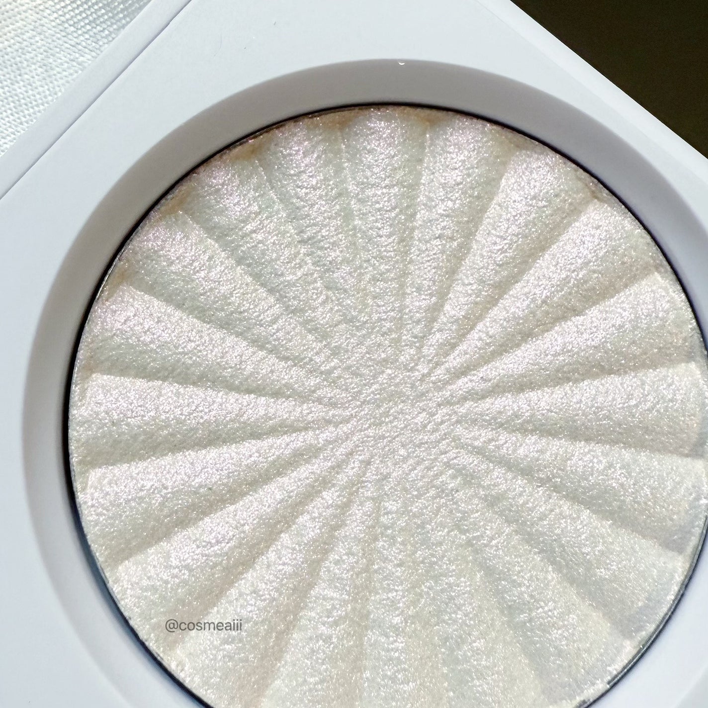 OFRA mini Highlighter/Ofra Cosmetics/パウダーハイライトを使ったクチコミ(4枚目)