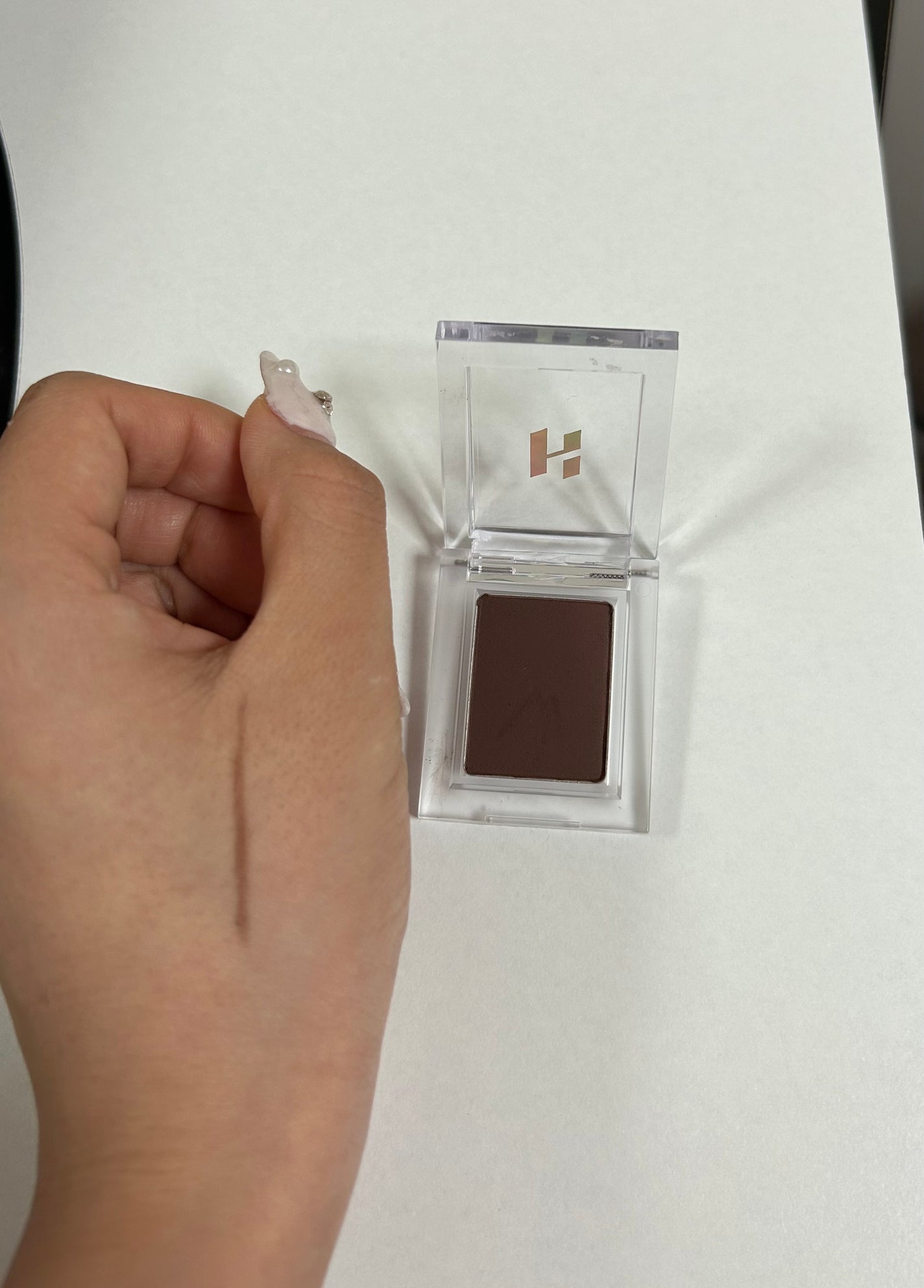 マイフェイブピースアイシャドウ/HOLIKA HOLIKA/単色アイシャドウを使ったクチコミ(2枚目)