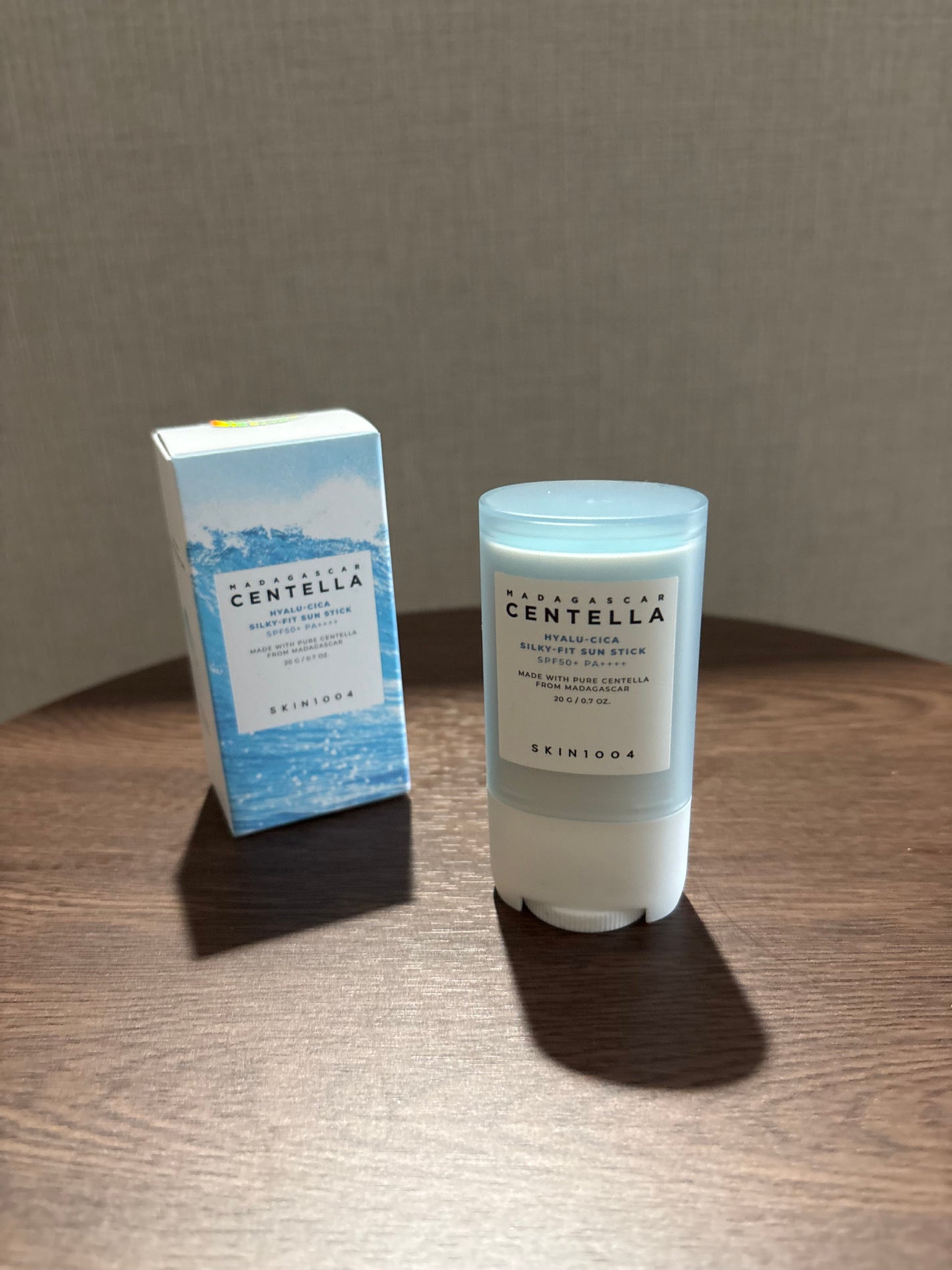 ヒアルーシカ シルキーフィット サンスティック/SKIN1004/日焼け止めスティックを使ったクチコミ(1枚目)