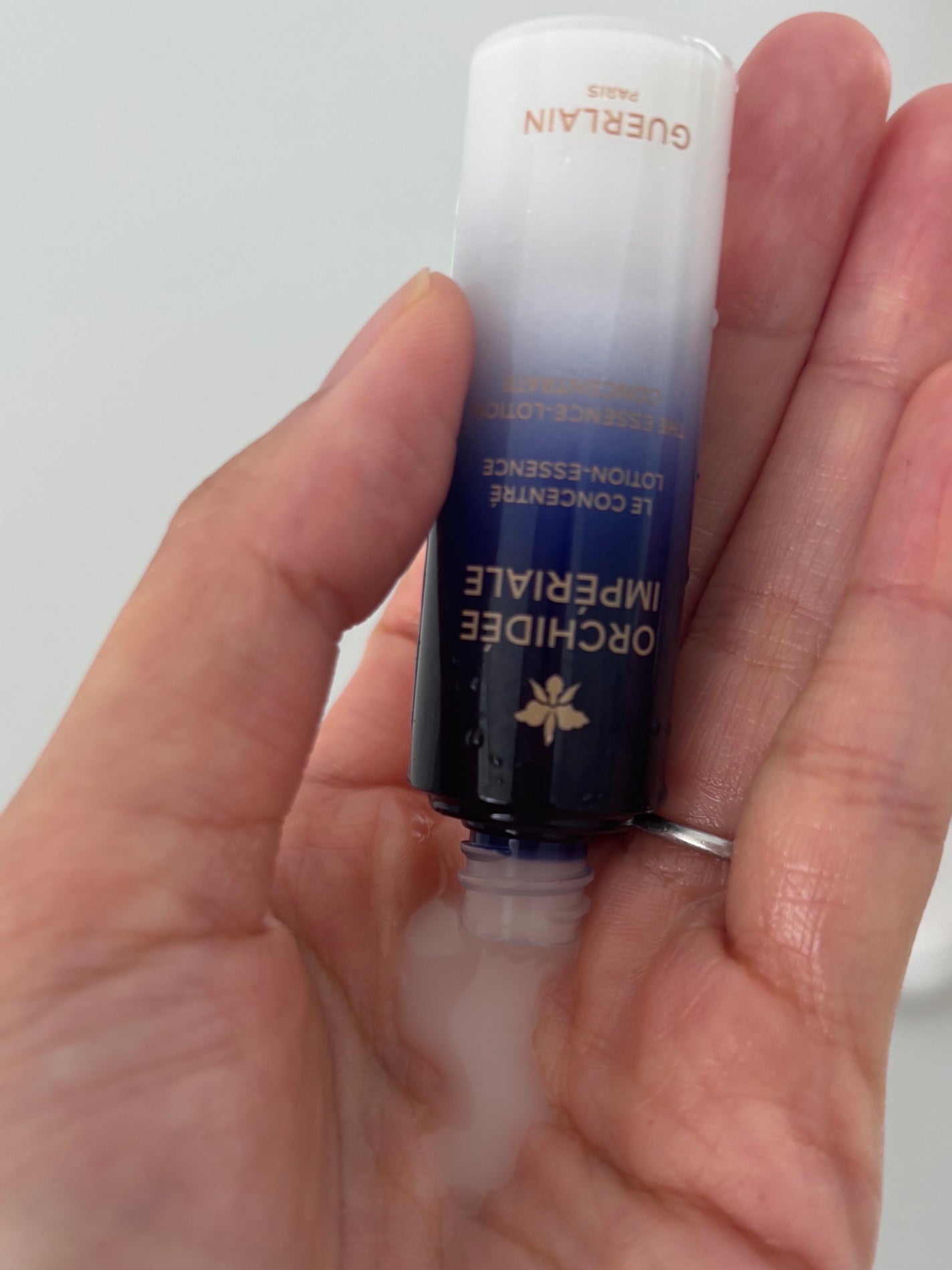 オーキデ アンペリアル ザ エッセンス ローション コンセントレート/GUERLAIN/化粧水を使ったクチコミ(3枚目)