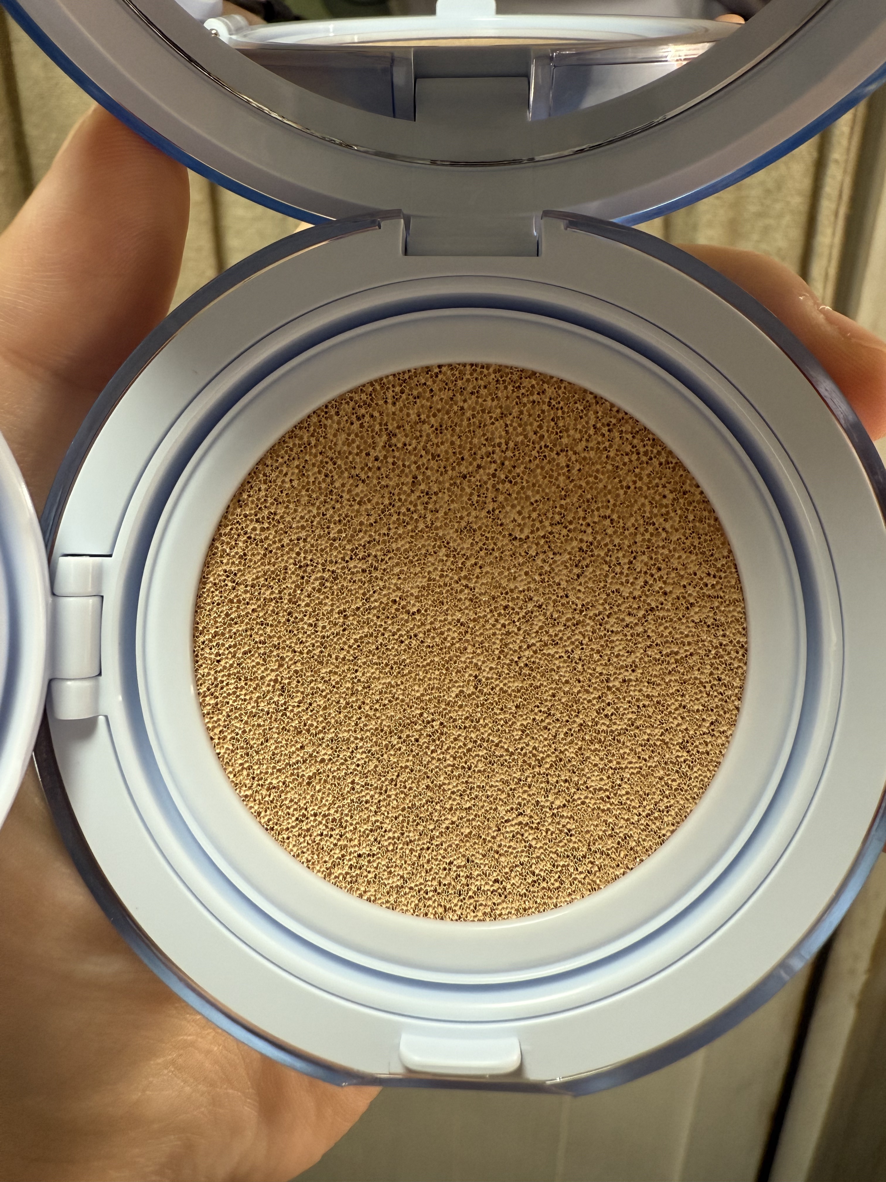 フィー クッションガラス ナチュラル/fwee/クッションファンデーションを使ったクチコミ（3枚目）