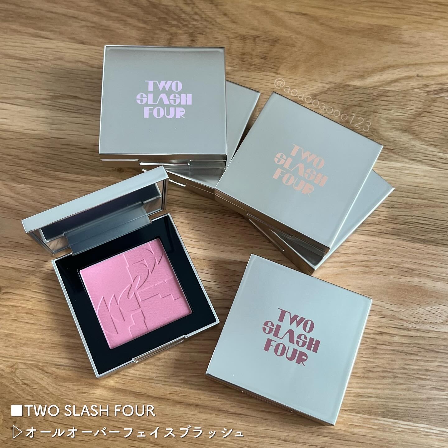 オールオーバーフェイスブラッシュ/TWO SLASH FOUR/パウダーチークを使ったクチコミ（1枚目）