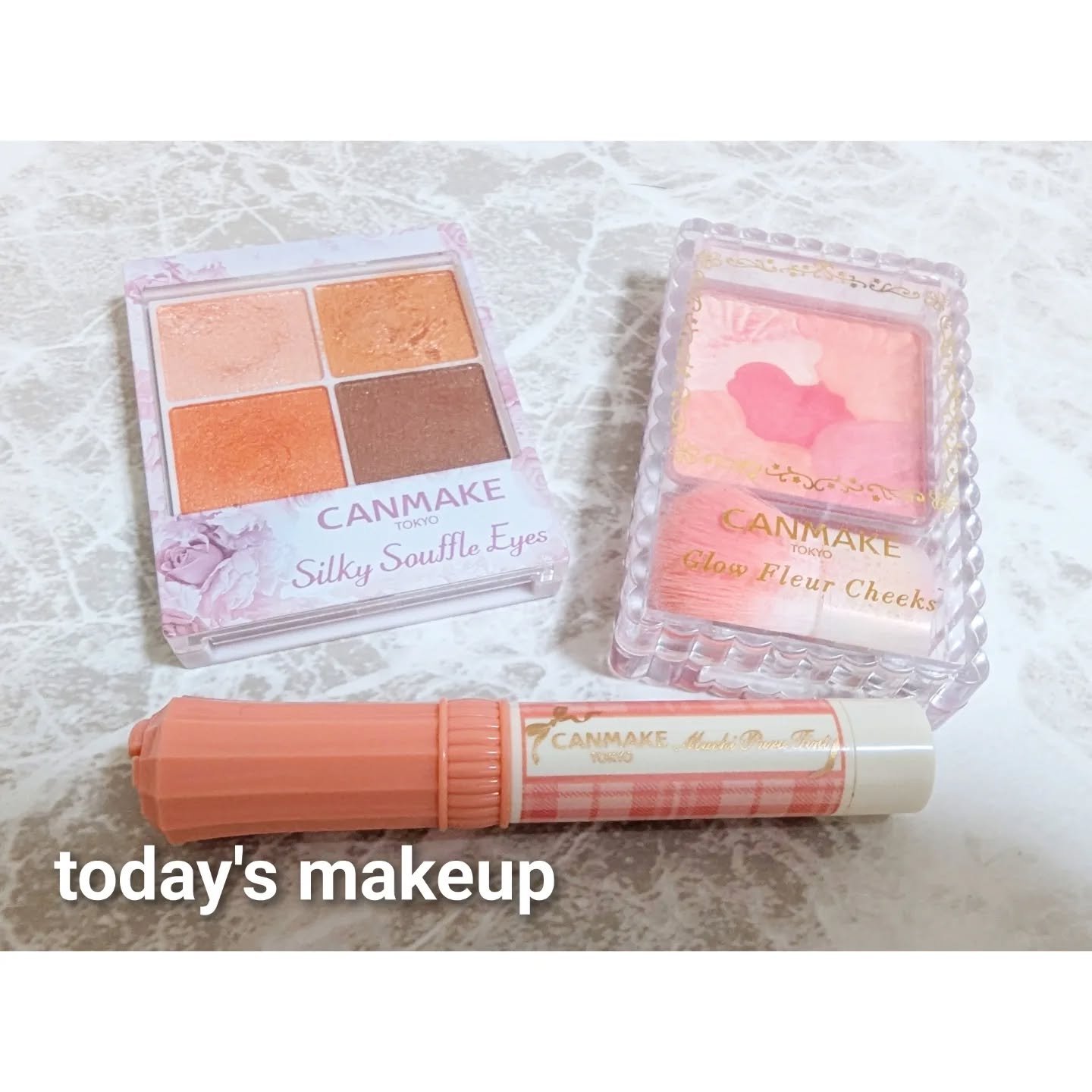 グロウフルールチークス/キャンメイク/パウダーチークを使ったクチコミ（1枚目）