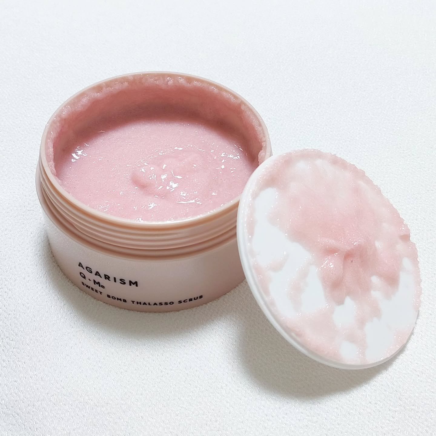 Q+Me スウィート ボム タラソ スクラブ/AGARISM/バスト・ヒップケアを使ったクチコミ（2枚目）