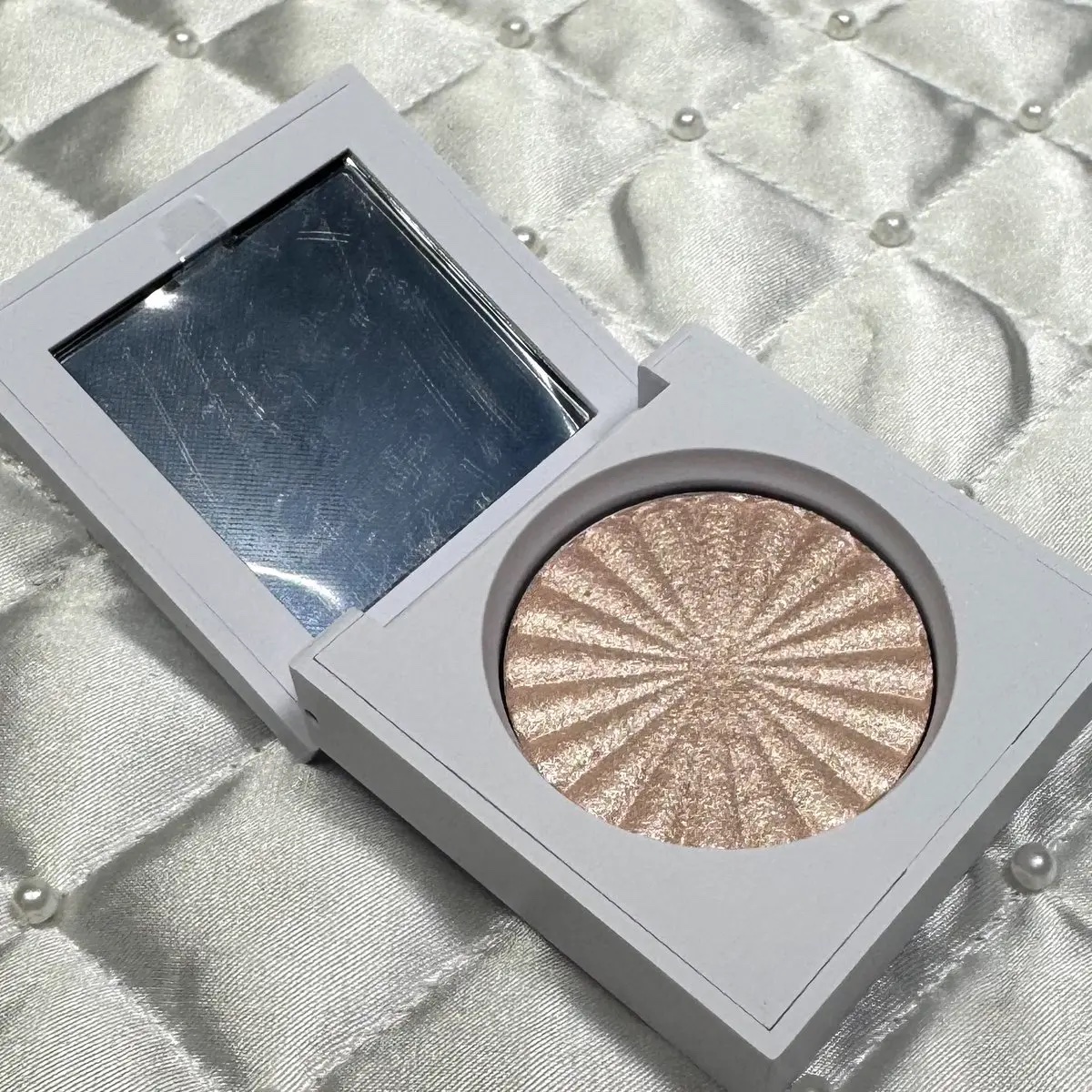 OFRA mini Highlighter/Ofra Cosmetics/パウダーハイライトを使ったクチコミ（2枚目）