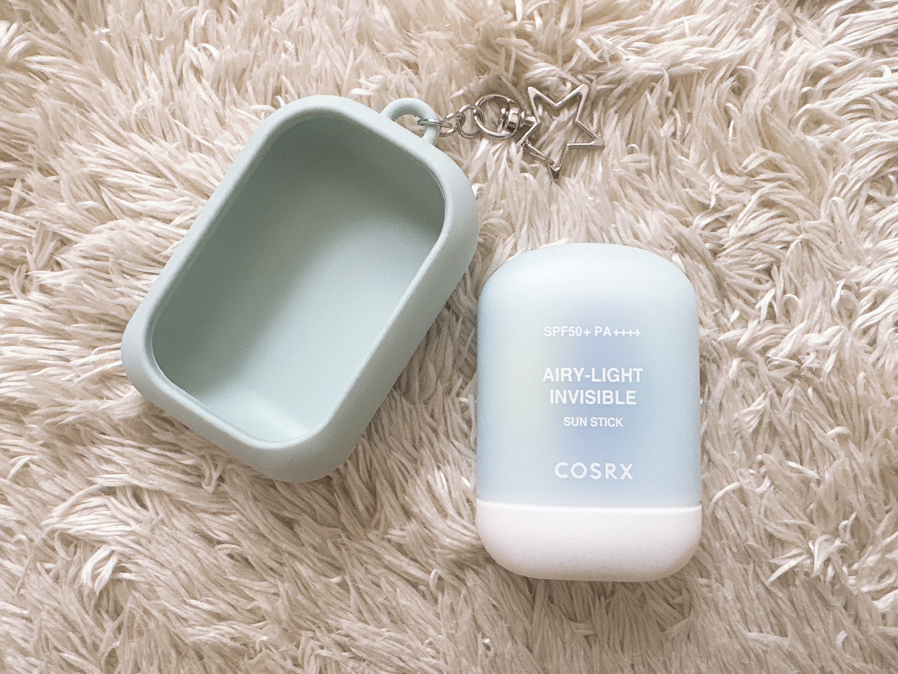 エアリーライト 透明UVスティック/COSRX/日焼け止めスティックを使ったクチコミ（2枚目）