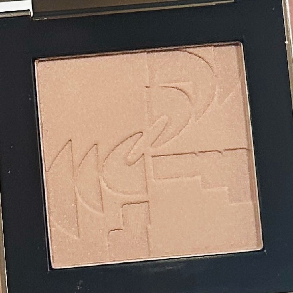 オールオーバーフェイスブラッシュ/TWO SLASH FOUR/パウダーチークを使ったクチコミ(2枚目)