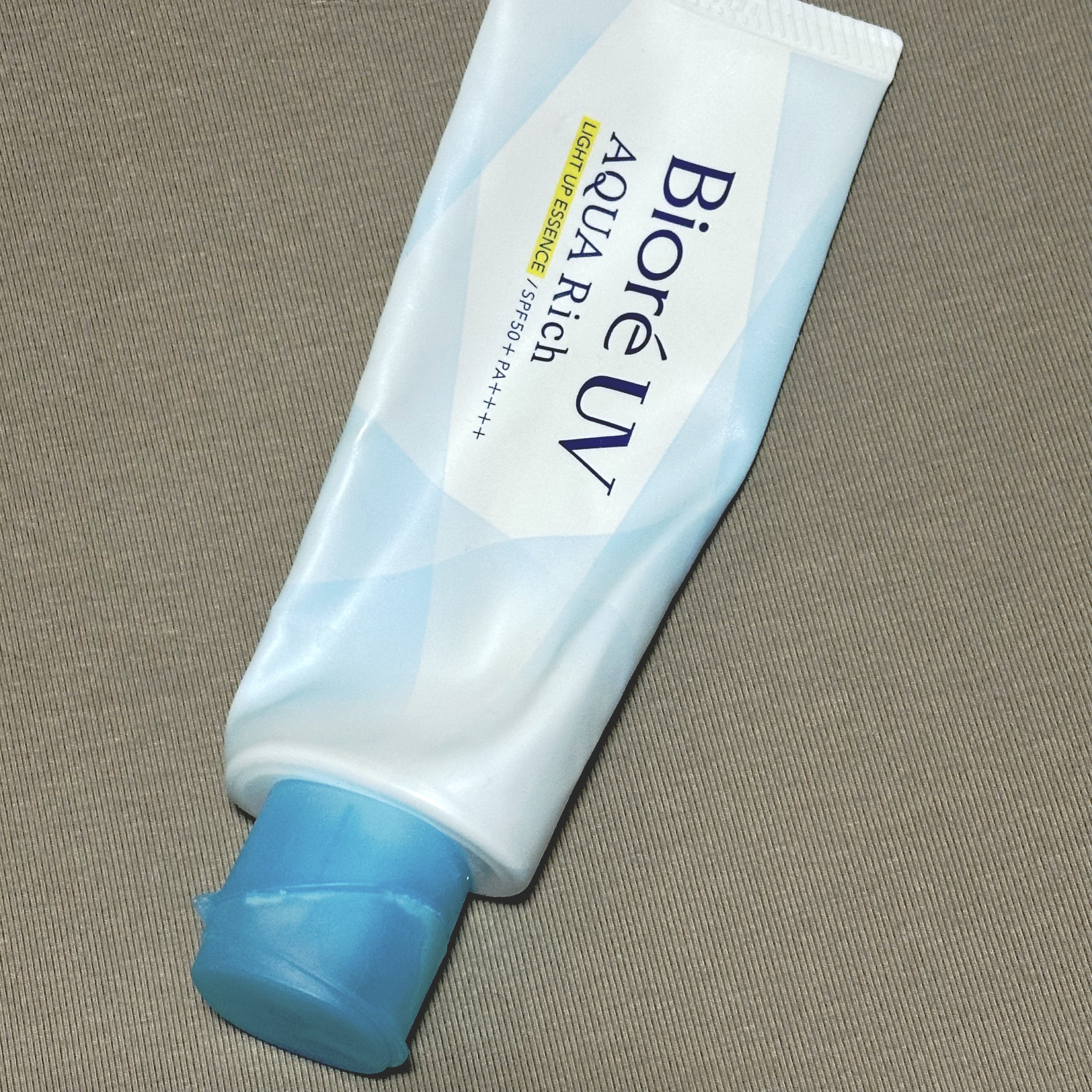 ビオレUV アクアリッチ ライトアップエッセンス/ビオレ/日焼け止めクリームを使ったクチコミ（1枚目）