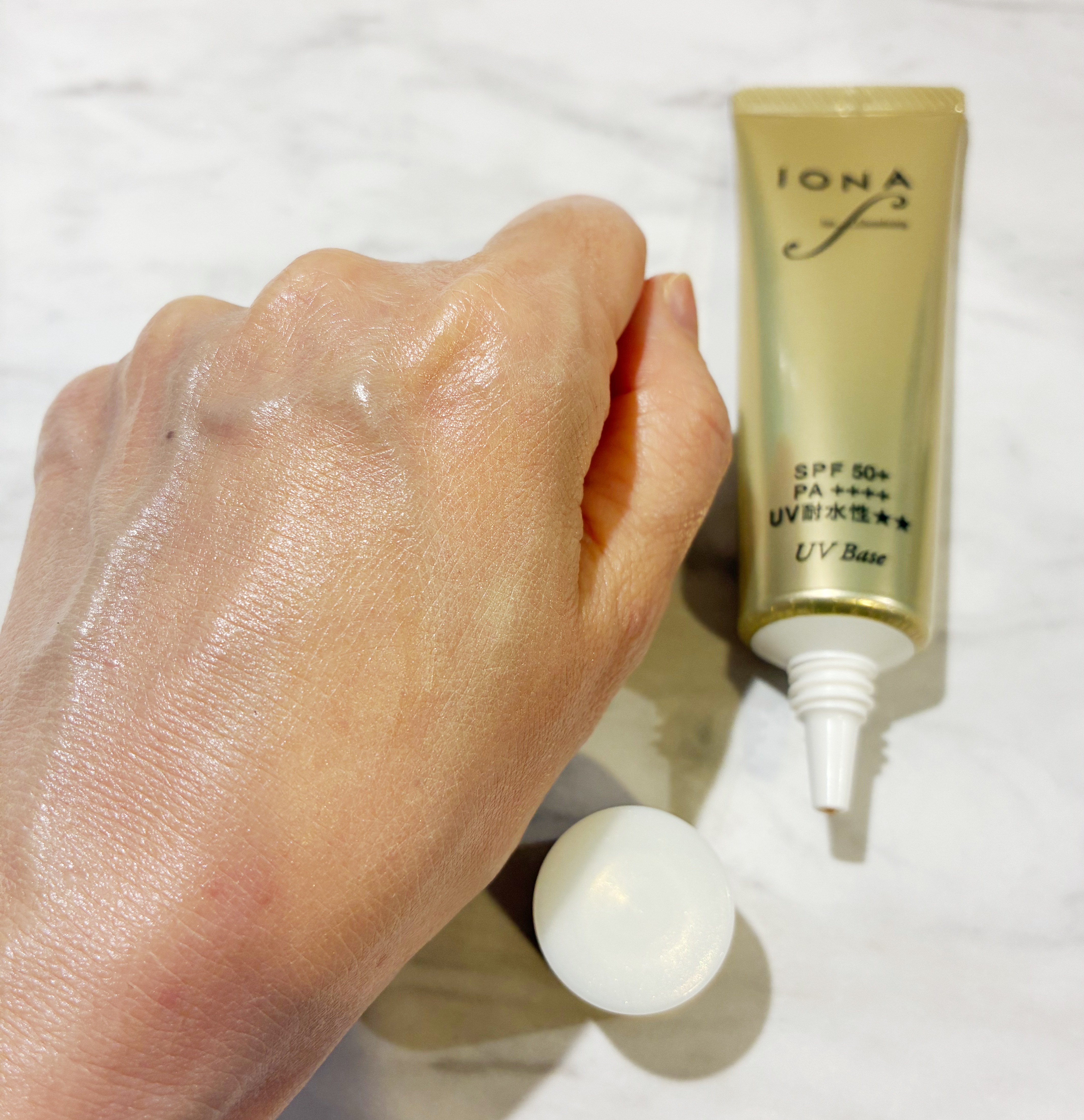 UV ベース/イオナ エフ/化粧下地を使ったクチコミ（3枚目）