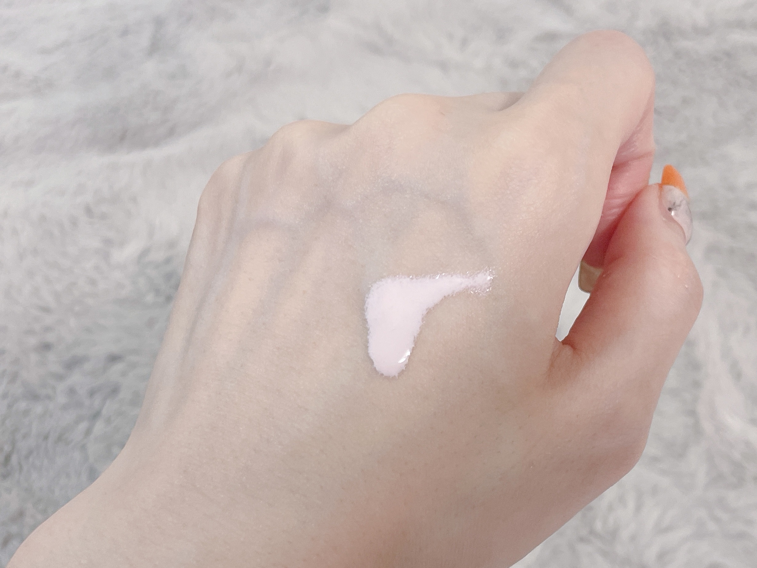 皮脂テカリ防止下地/CEZANNE/化粧下地を使ったクチコミ（2枚目）