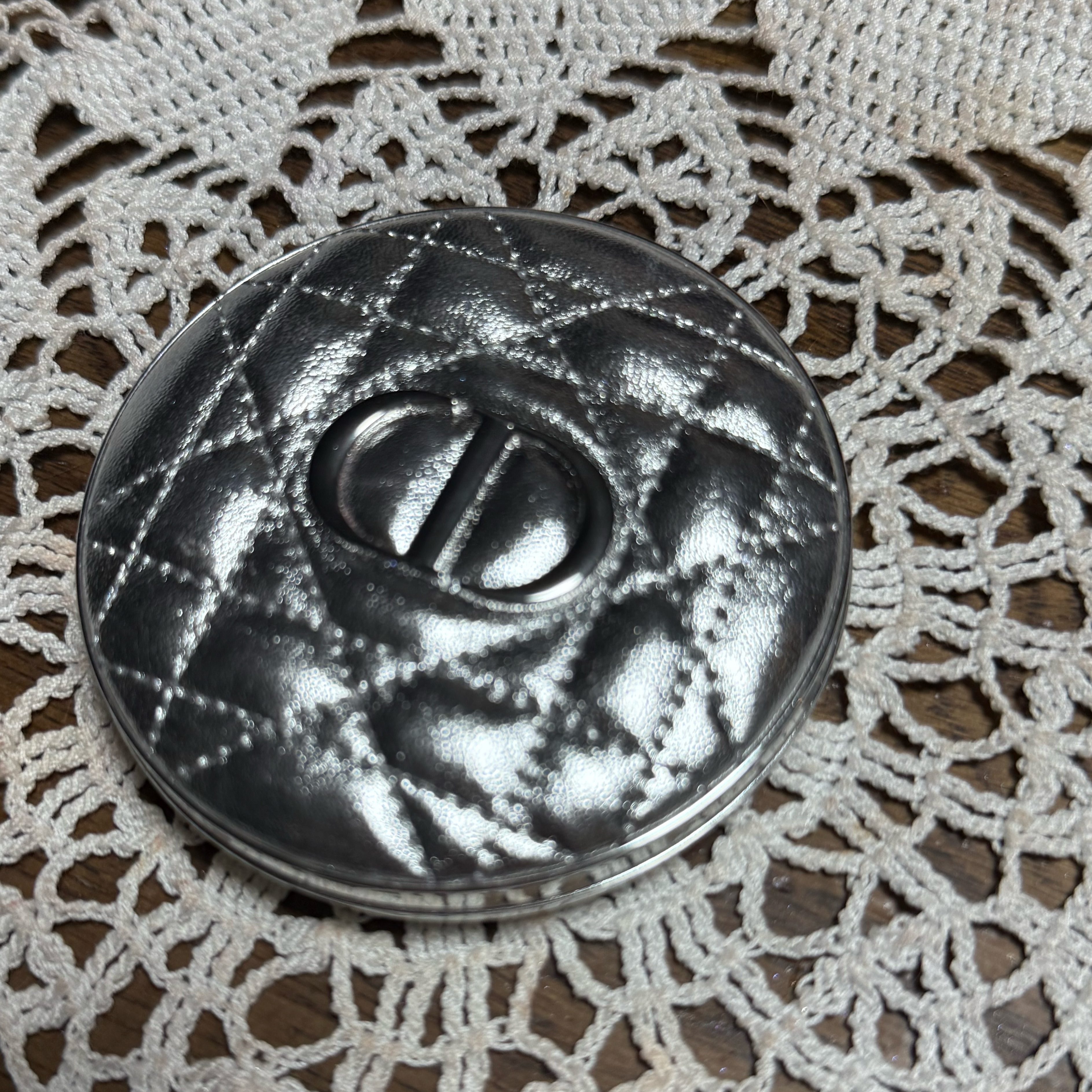 ディオールスキン フォーエヴァー グロウ ルミナイザー/Dior/ハイライトを使ったクチコミ（2枚目）