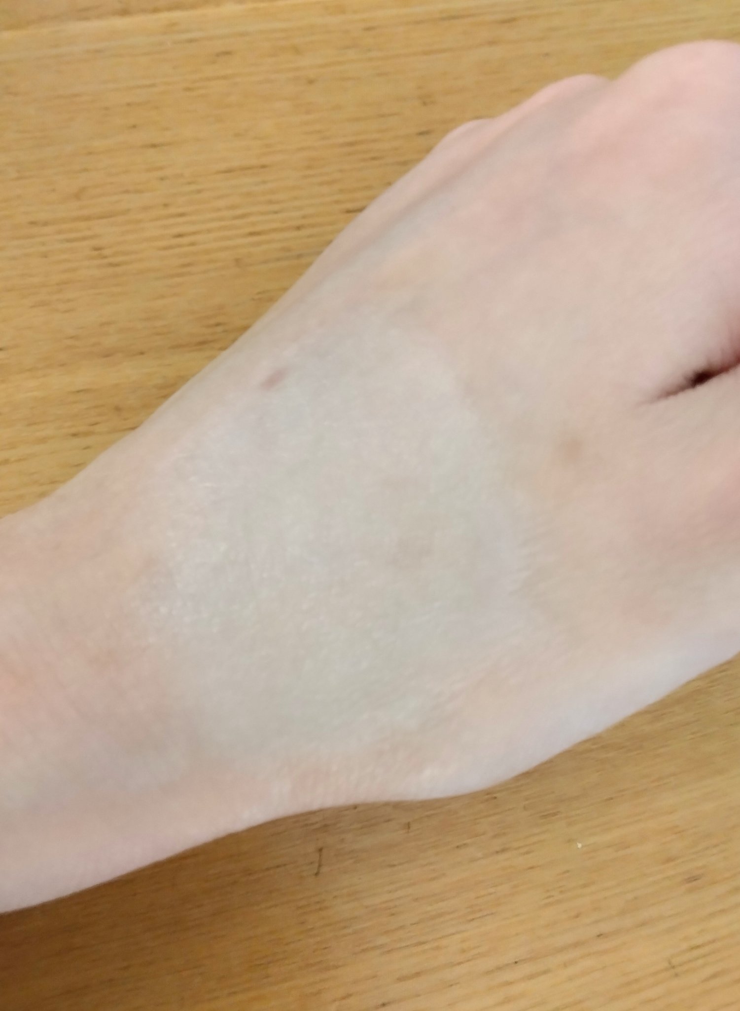 プロテクティング プライマー/PAUL & JOE BEAUTE/化粧下地を使ったクチコミ（3枚目）