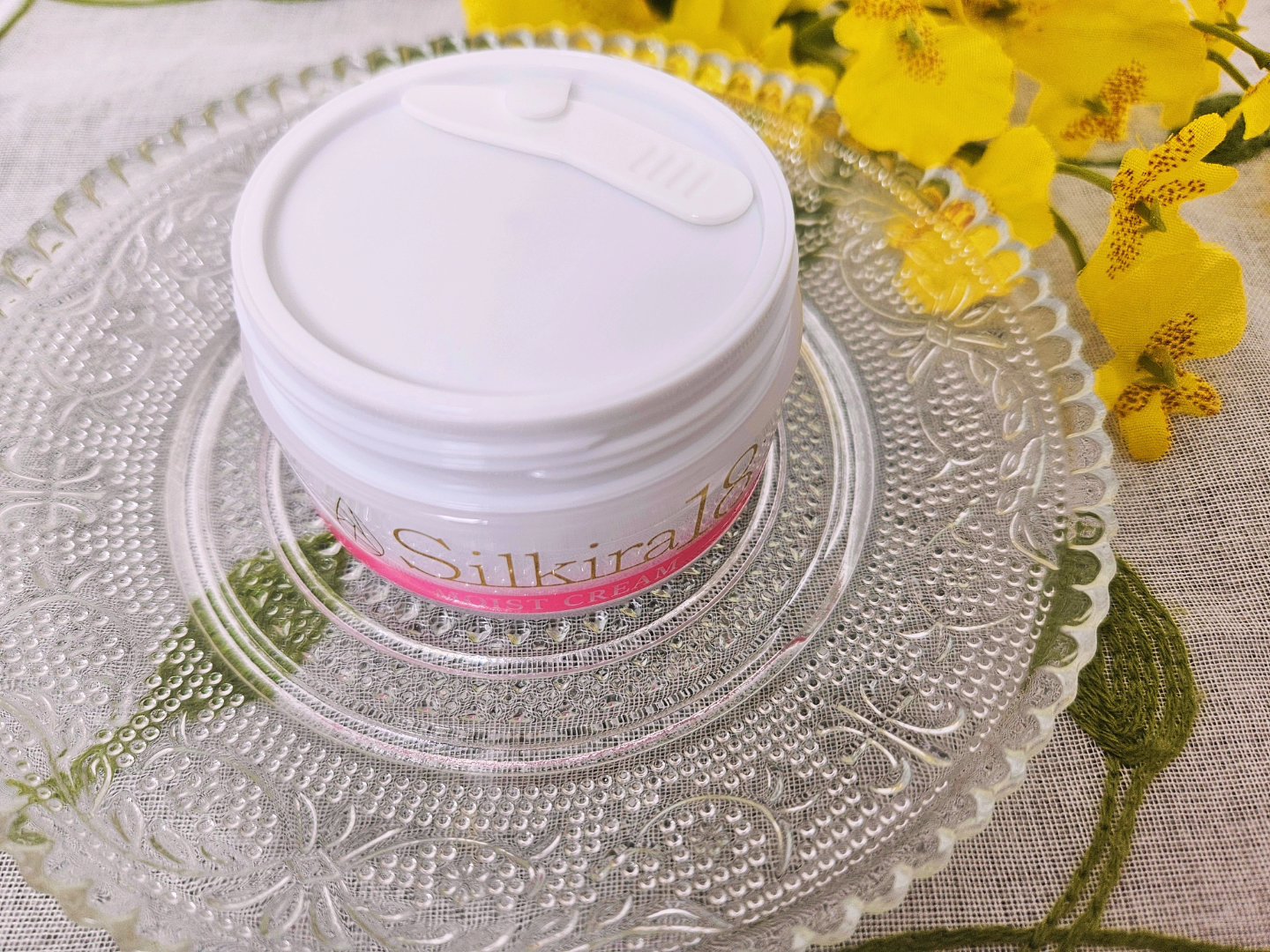 シルキラ18-シリカ（ケイ素）配合オールインワンジェル しっとり/シルキラ/フェイスクリームを使ったクチコミ（3枚目）