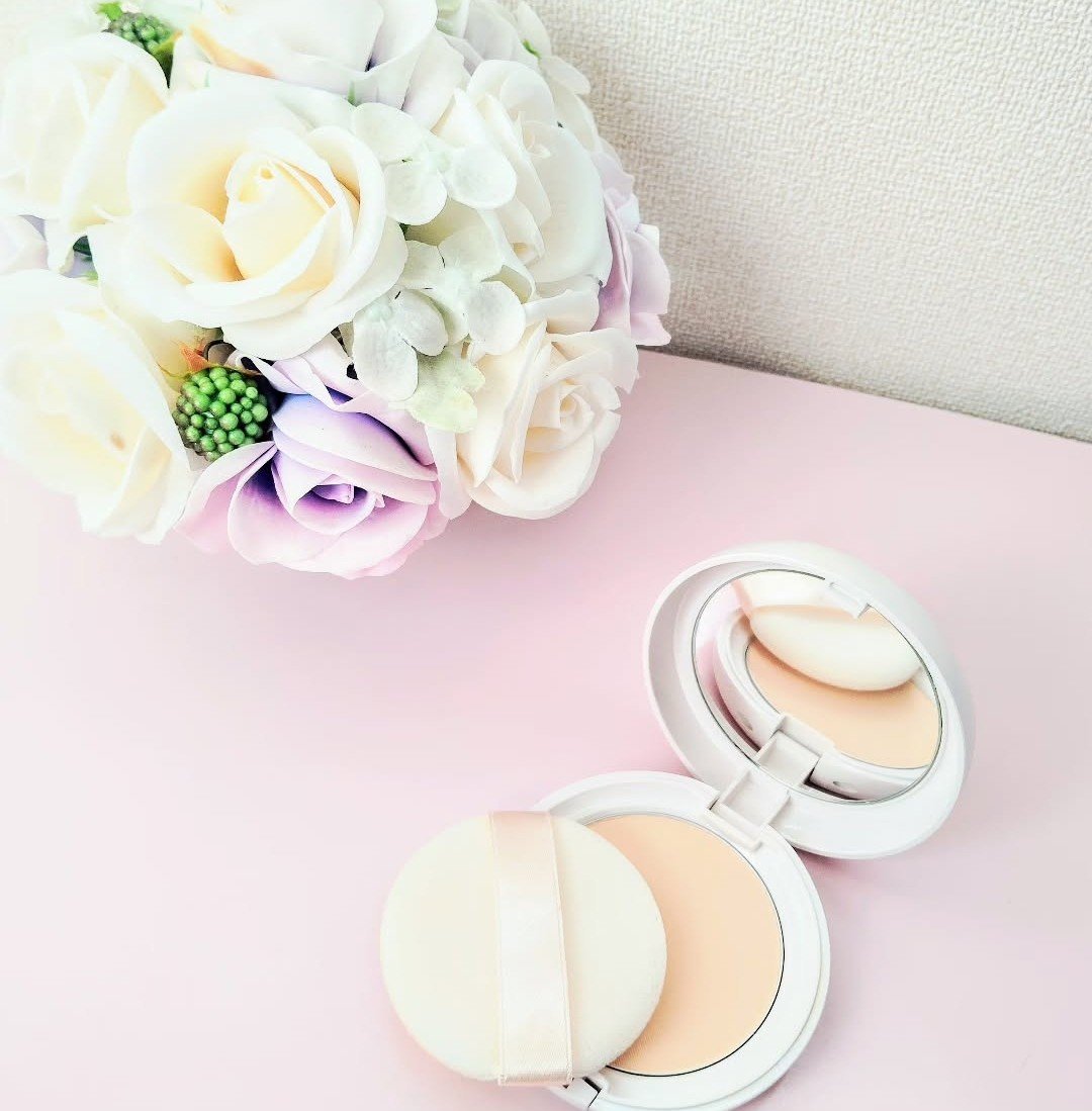 エッセンスパウダー		 ライトベージュ/セラフォア/プレストパウダーを使ったクチコミ（2枚目）