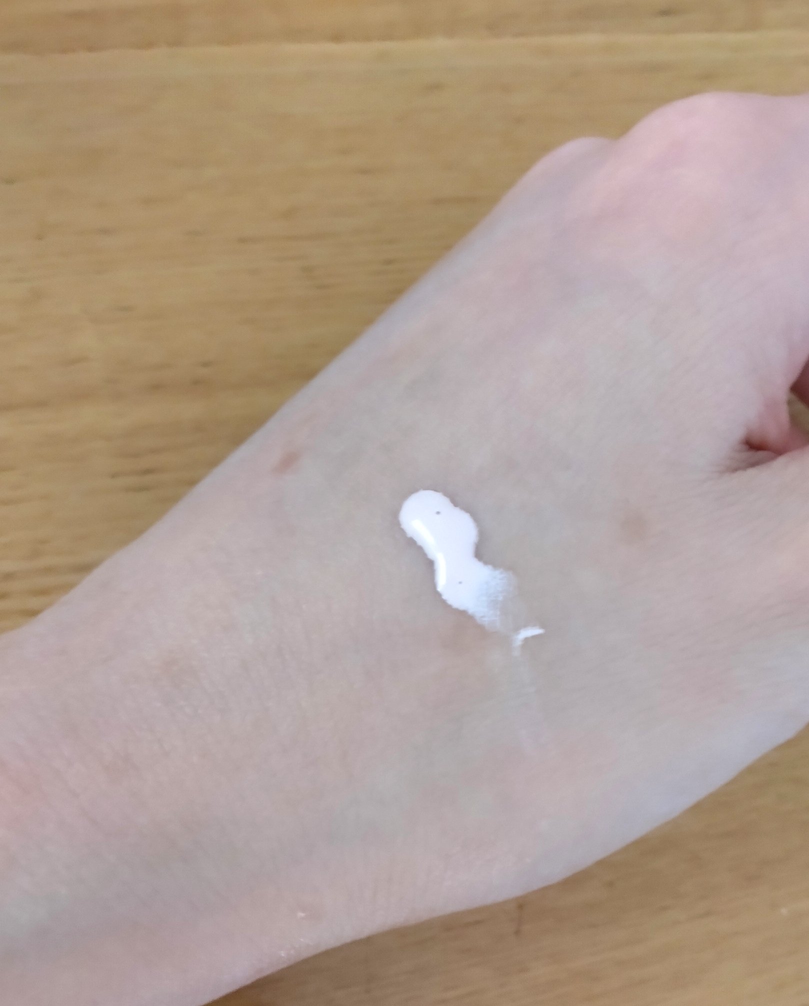 プロテクティング プライマー/PAUL & JOE BEAUTE/化粧下地を使ったクチコミ（2枚目）