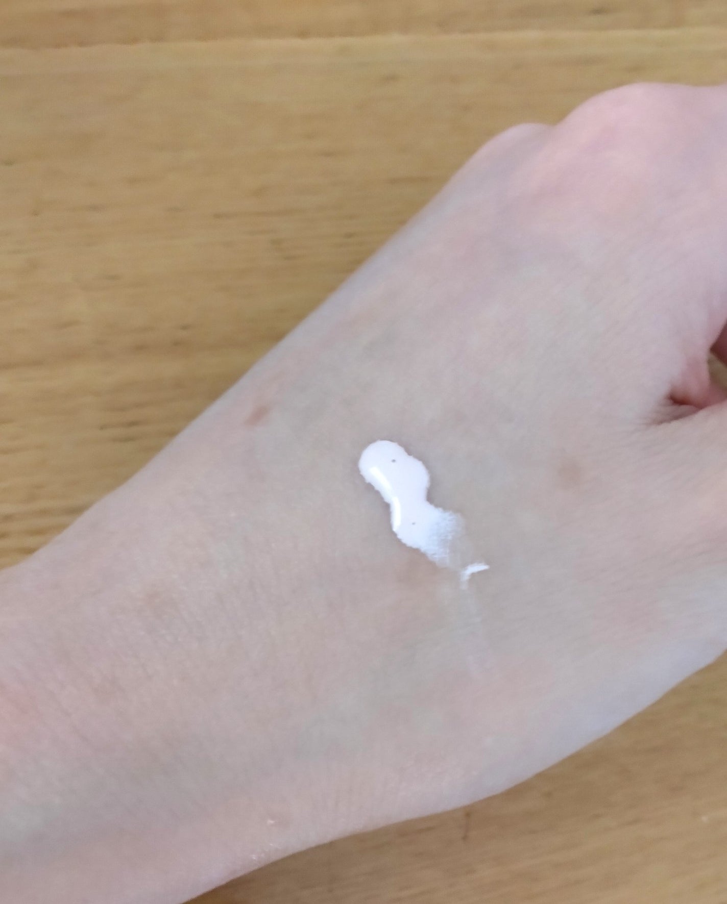 プロテクティング プライマー/PAUL & JOE BEAUTE/化粧下地を使ったクチコミ(2枚目)