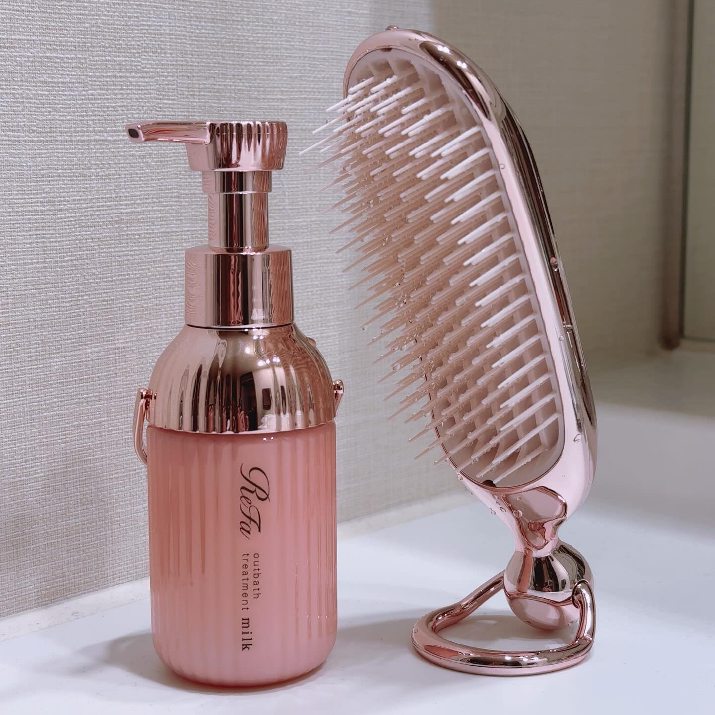 リファシャンプーブラシミルク/ReFa/スカルプブラシを使ったクチコミ（1枚目）