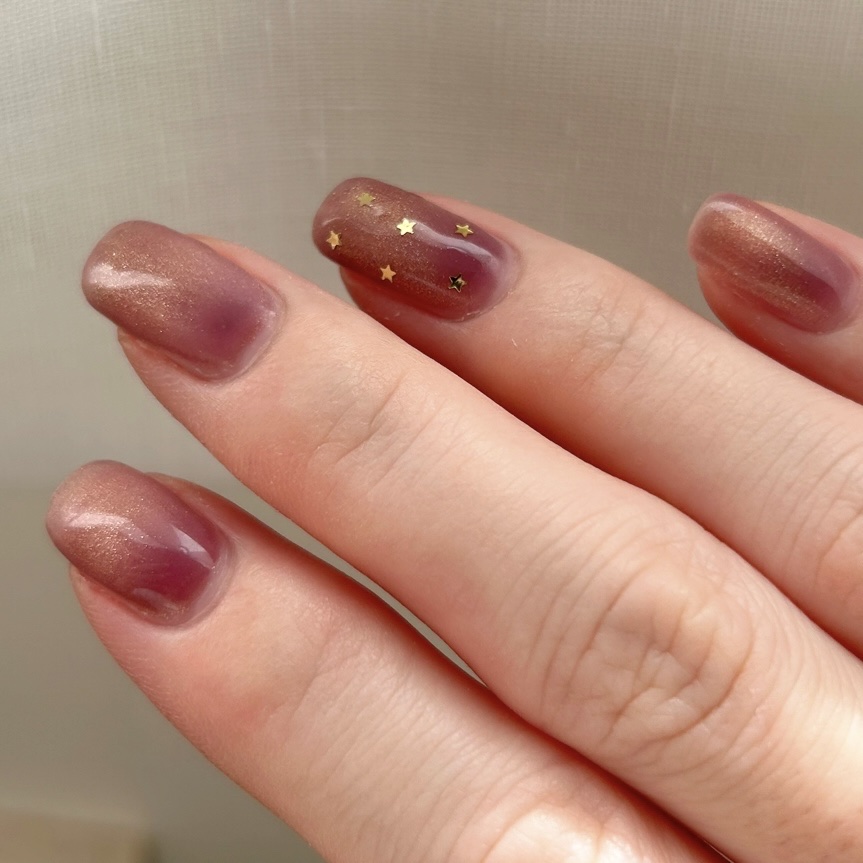 マグネティズムジェル バイ ジェルミーワン 09. Gold Amethyst（ゴールドアメジスト）/ジェルミーワン/マニキュアを使ったクチコミ（1枚目）