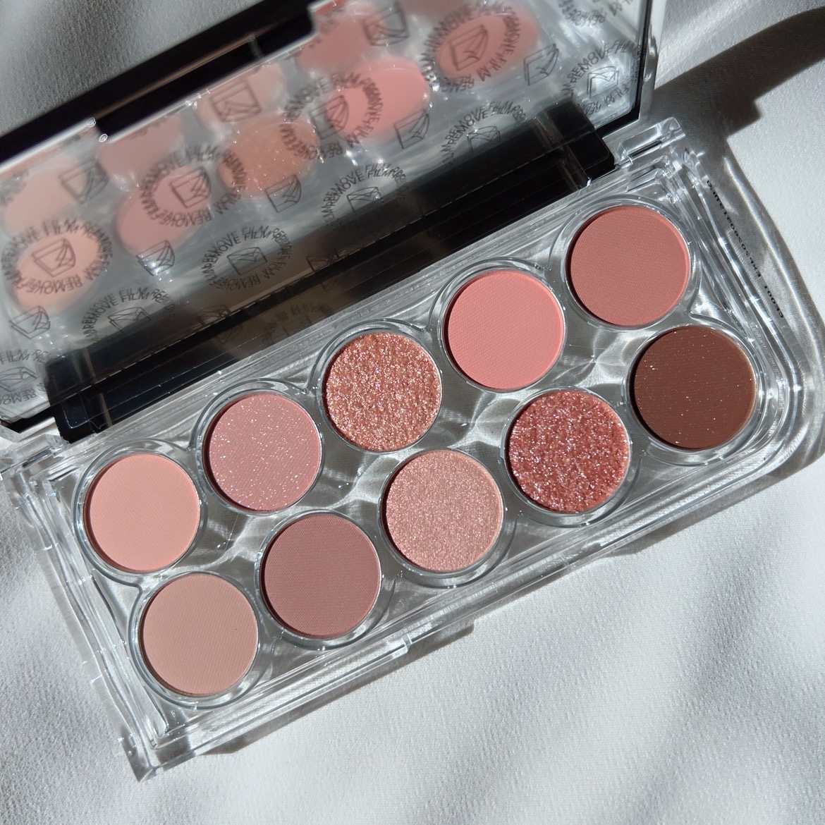 ライトオンアイズシャドウパレット/ルミル/アイシャドウパレットを使ったクチコミ（2枚目）