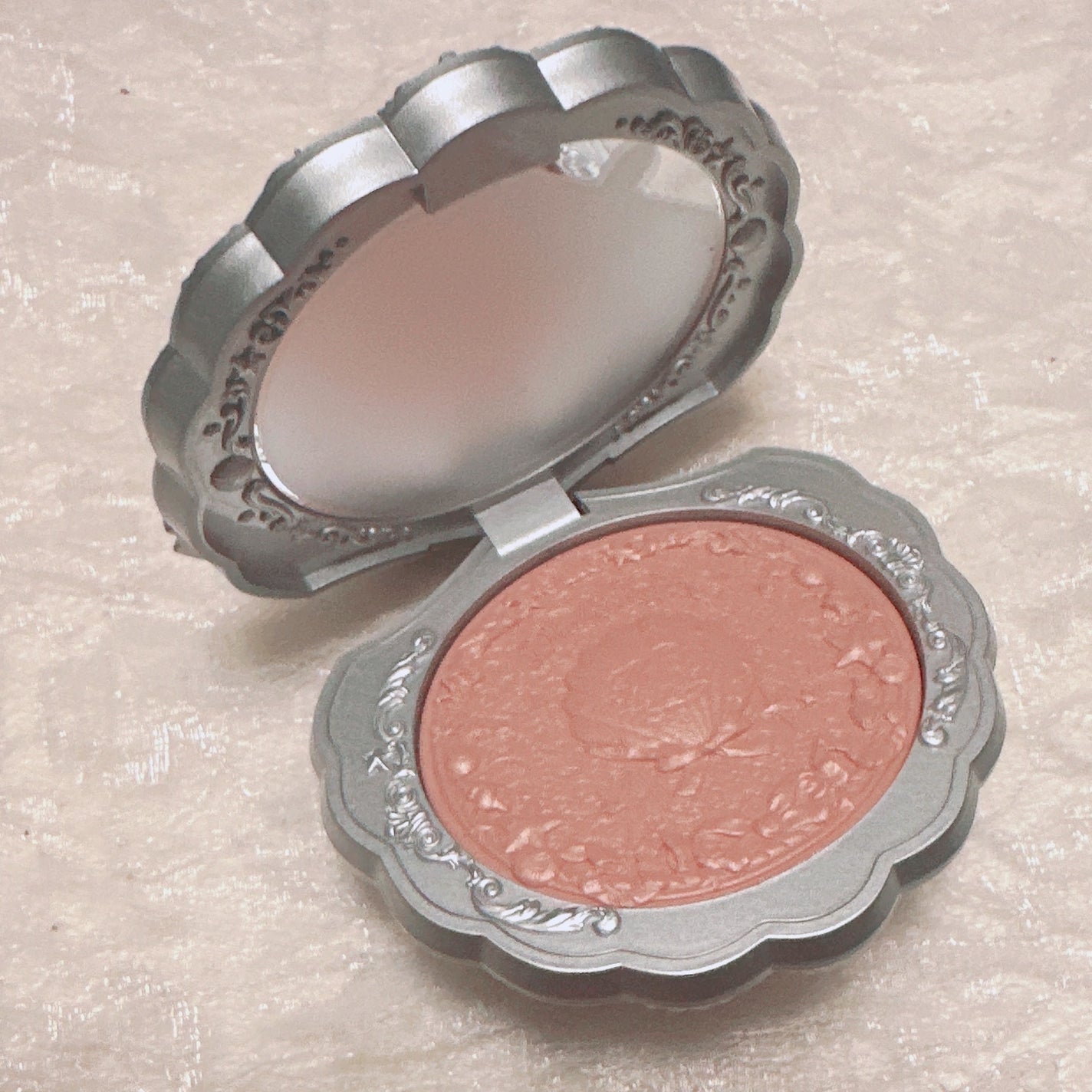 シェルズジュエルコレクション サテンチーク/FlowerKnows/パウダーチークを使ったクチコミ(5枚目)