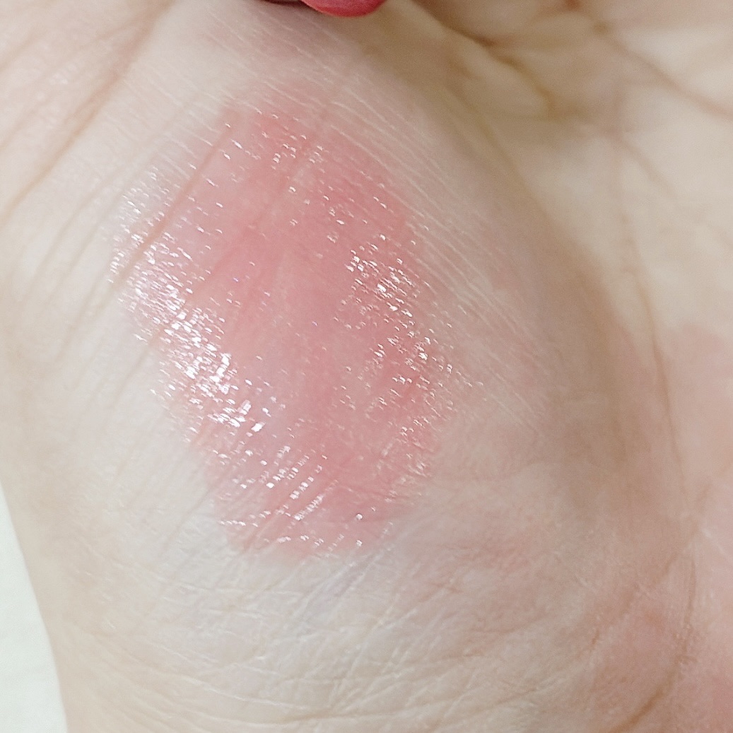 プラダ ライト グローイング リップバーム/PRADA BEAUTY/リップバームを使ったクチコミ（3枚目）